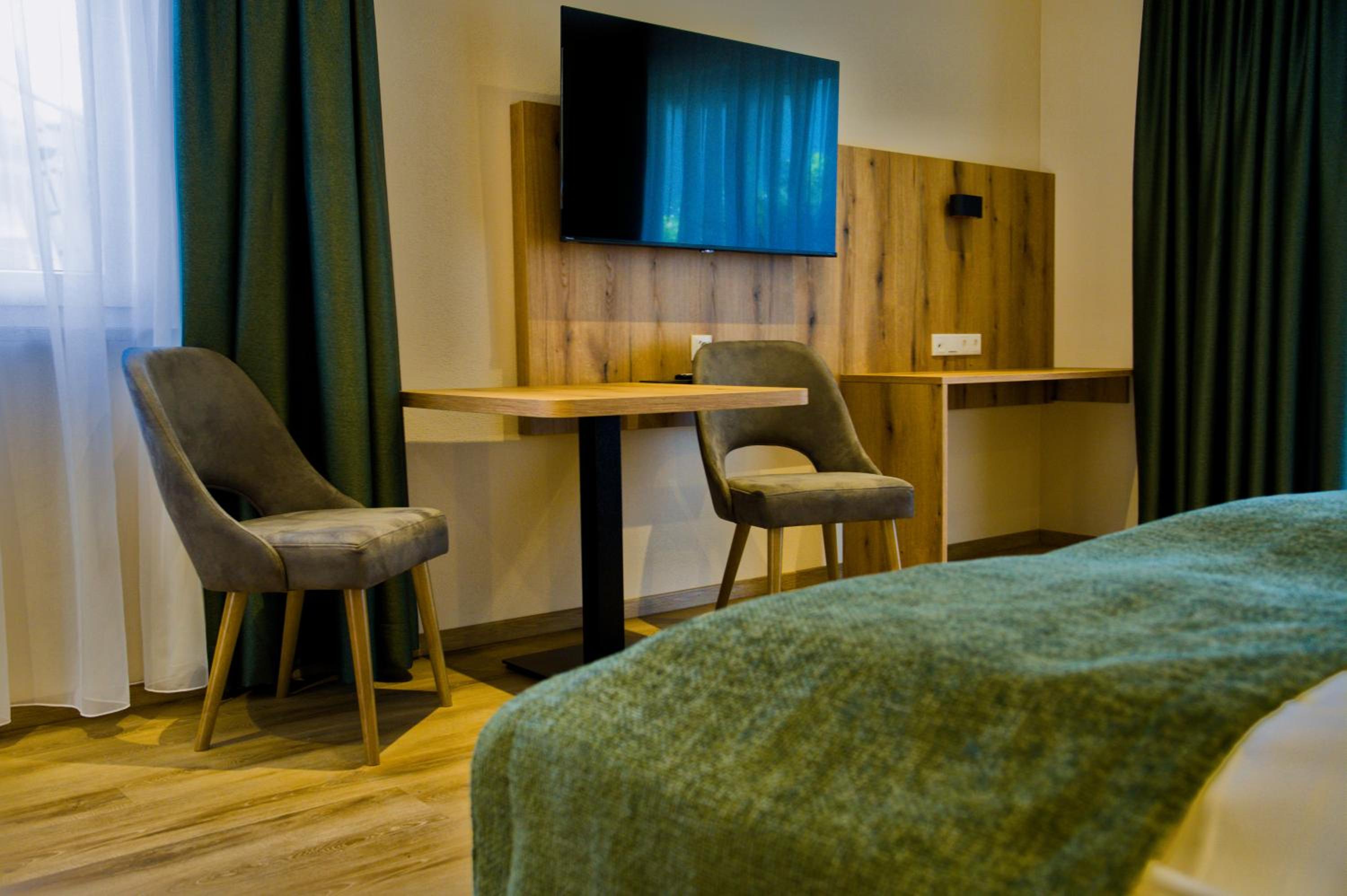 Deluxe Double Room photo 3