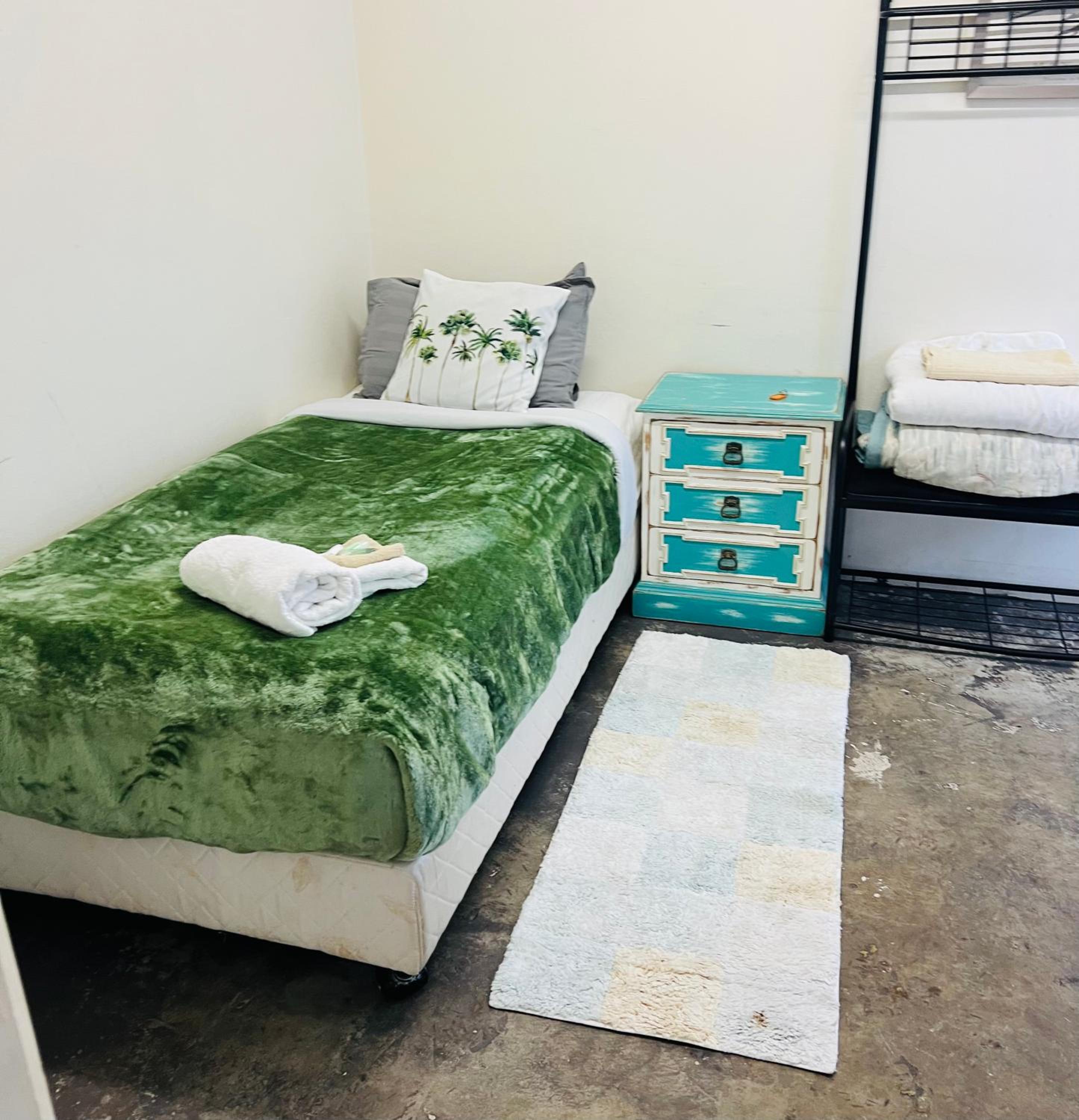Budget Single Room photo 2