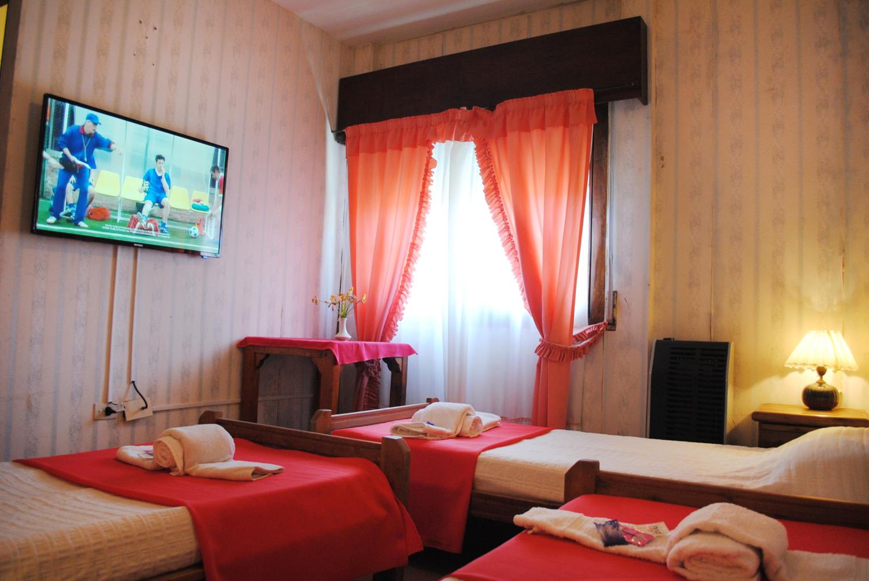 Standard Triple Room photo 2