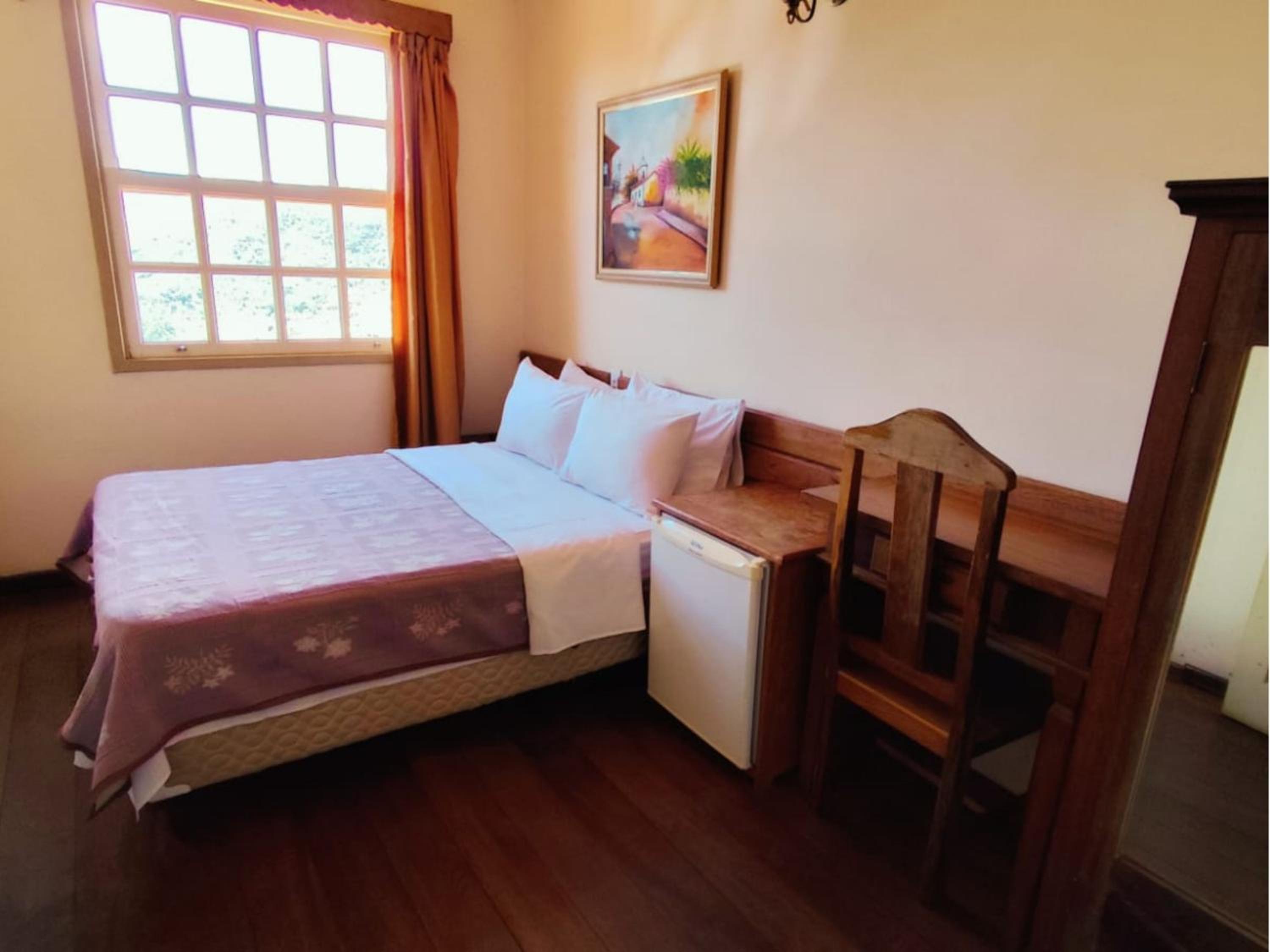 Suite with Mountain View