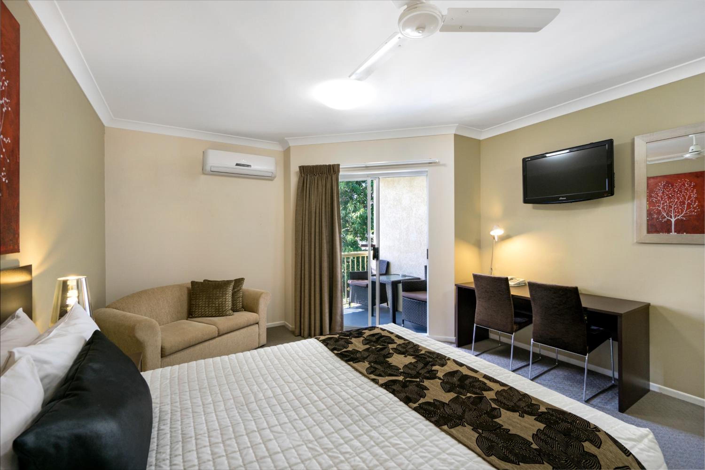 Superior Queen Room photo 2