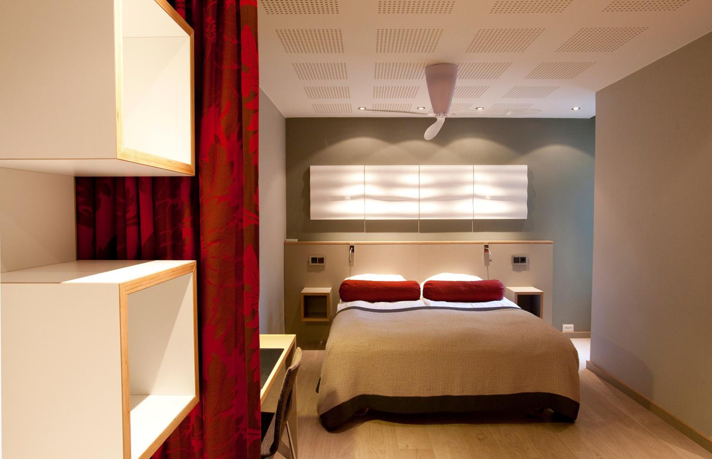 Queen Room - Photo 1