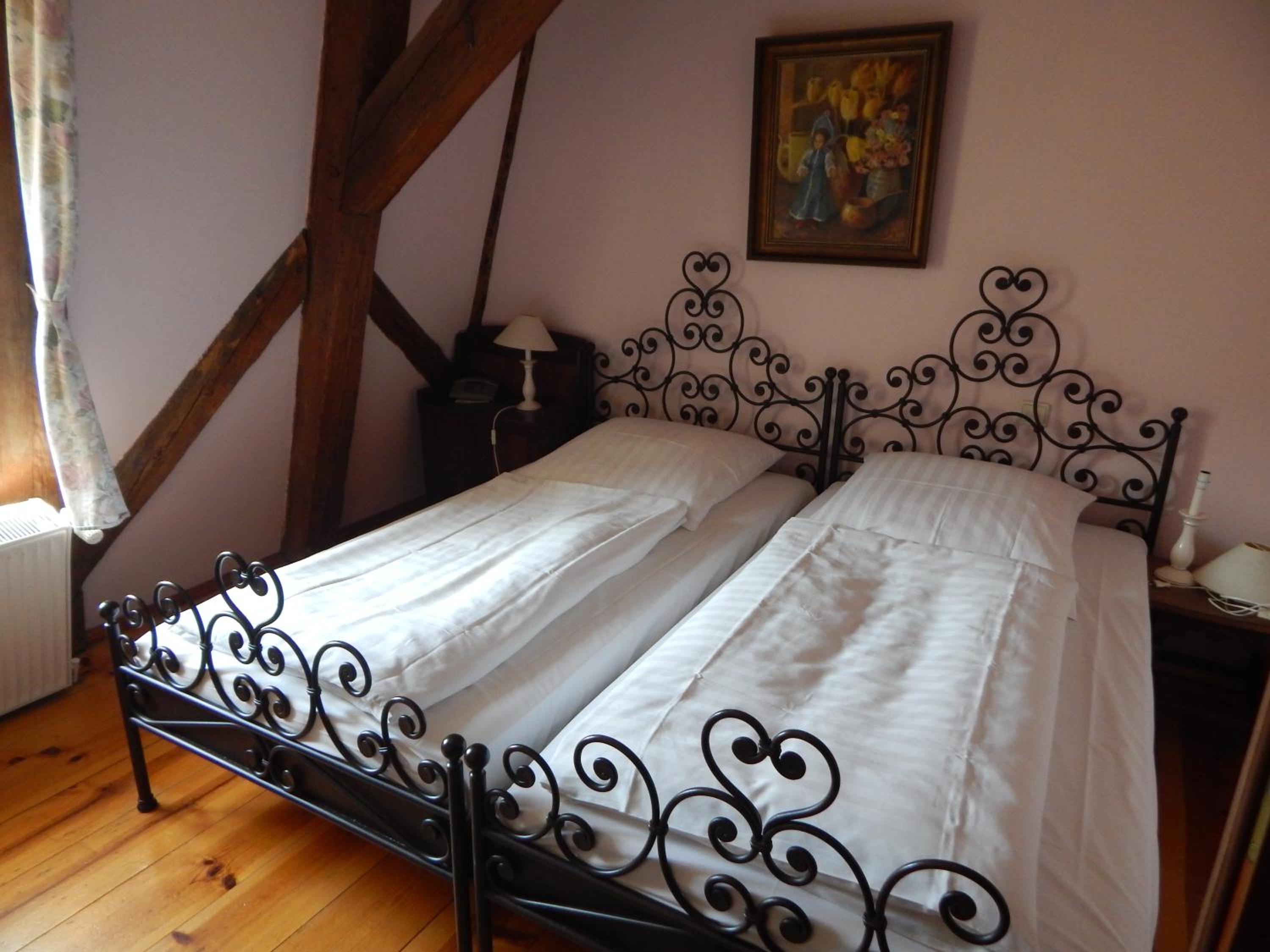 Double Room - Photo 7