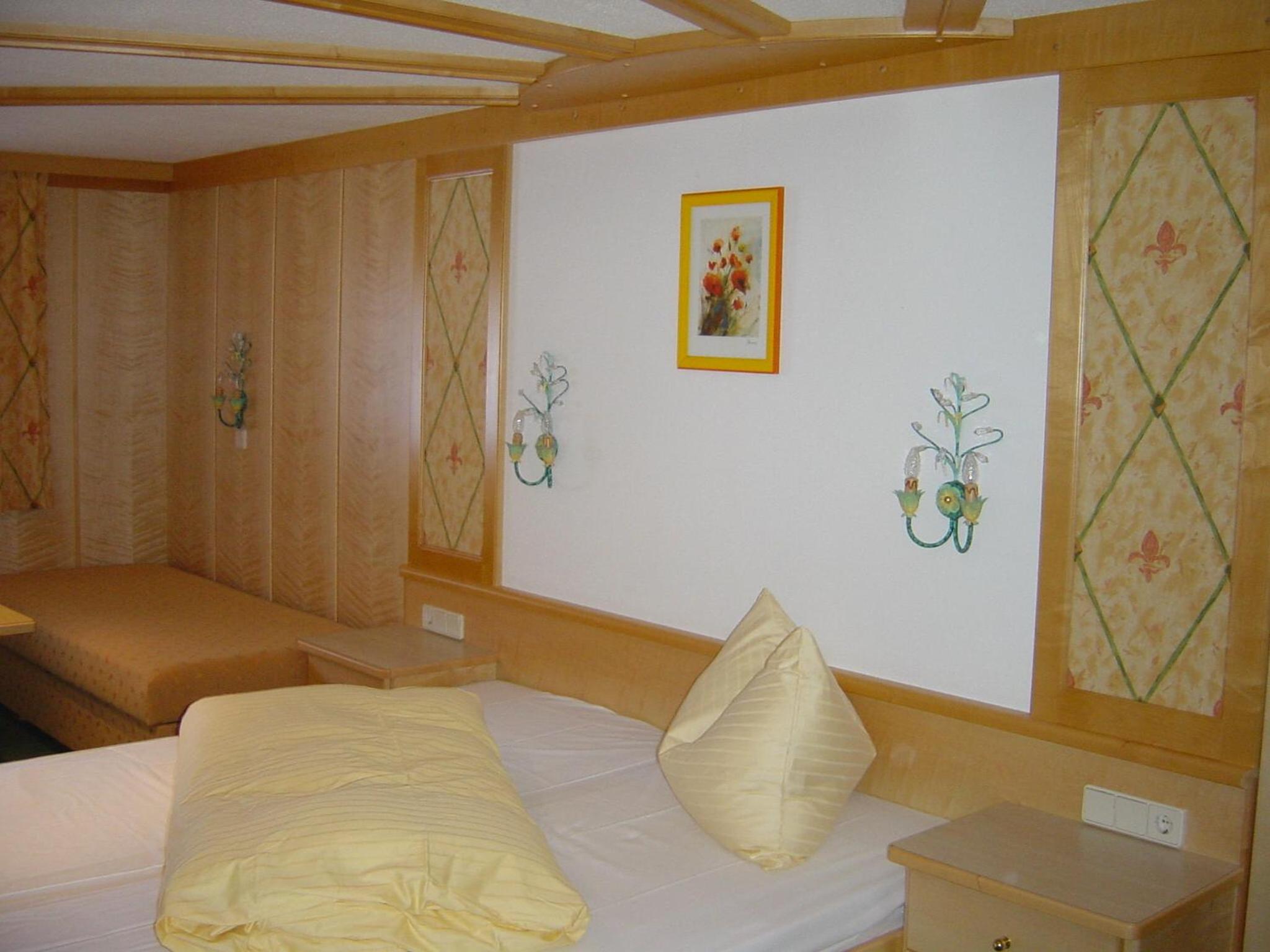 Three-Bedroom House photo 3