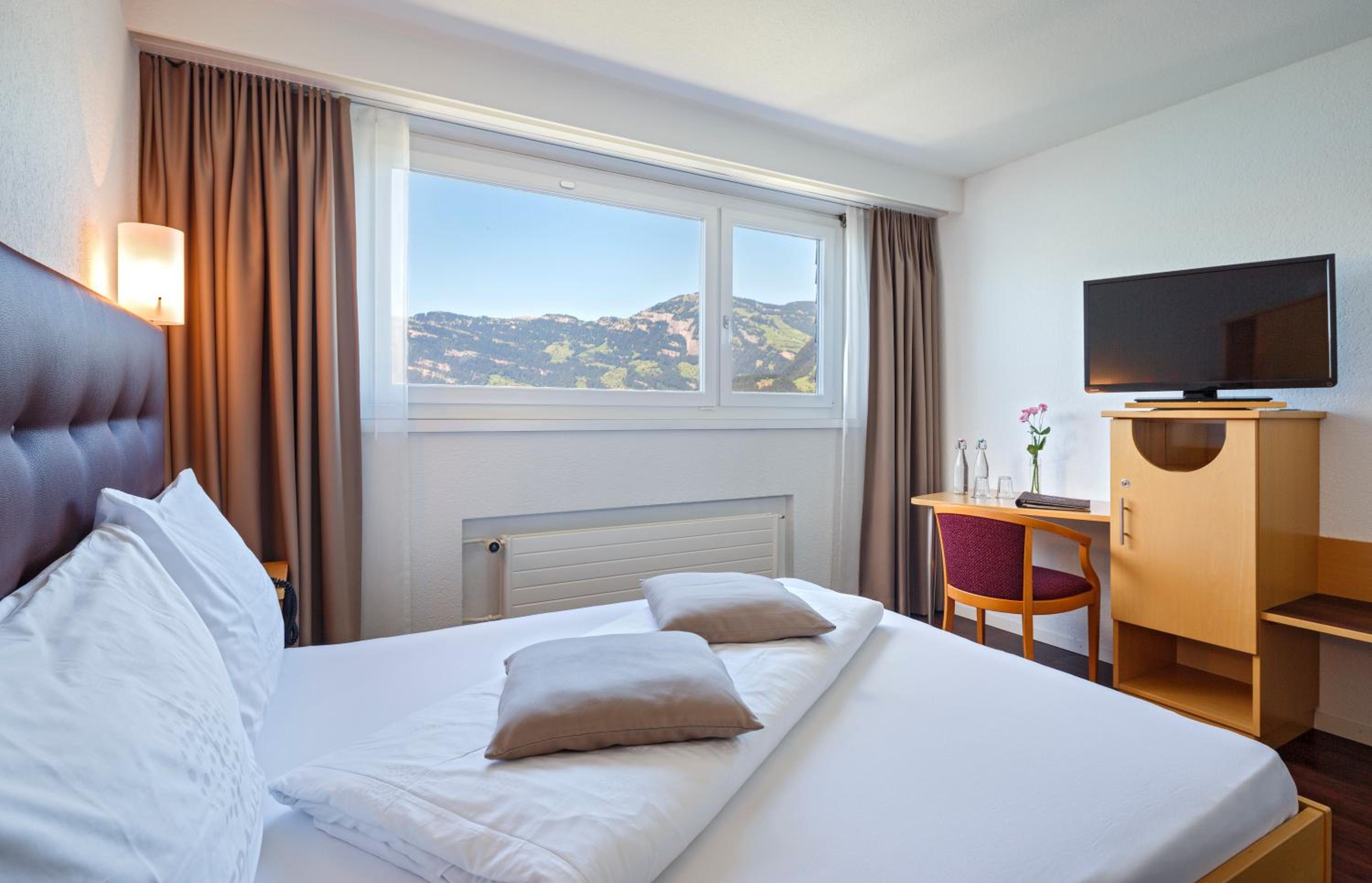 Comfort Double Room with Lake View photo 3