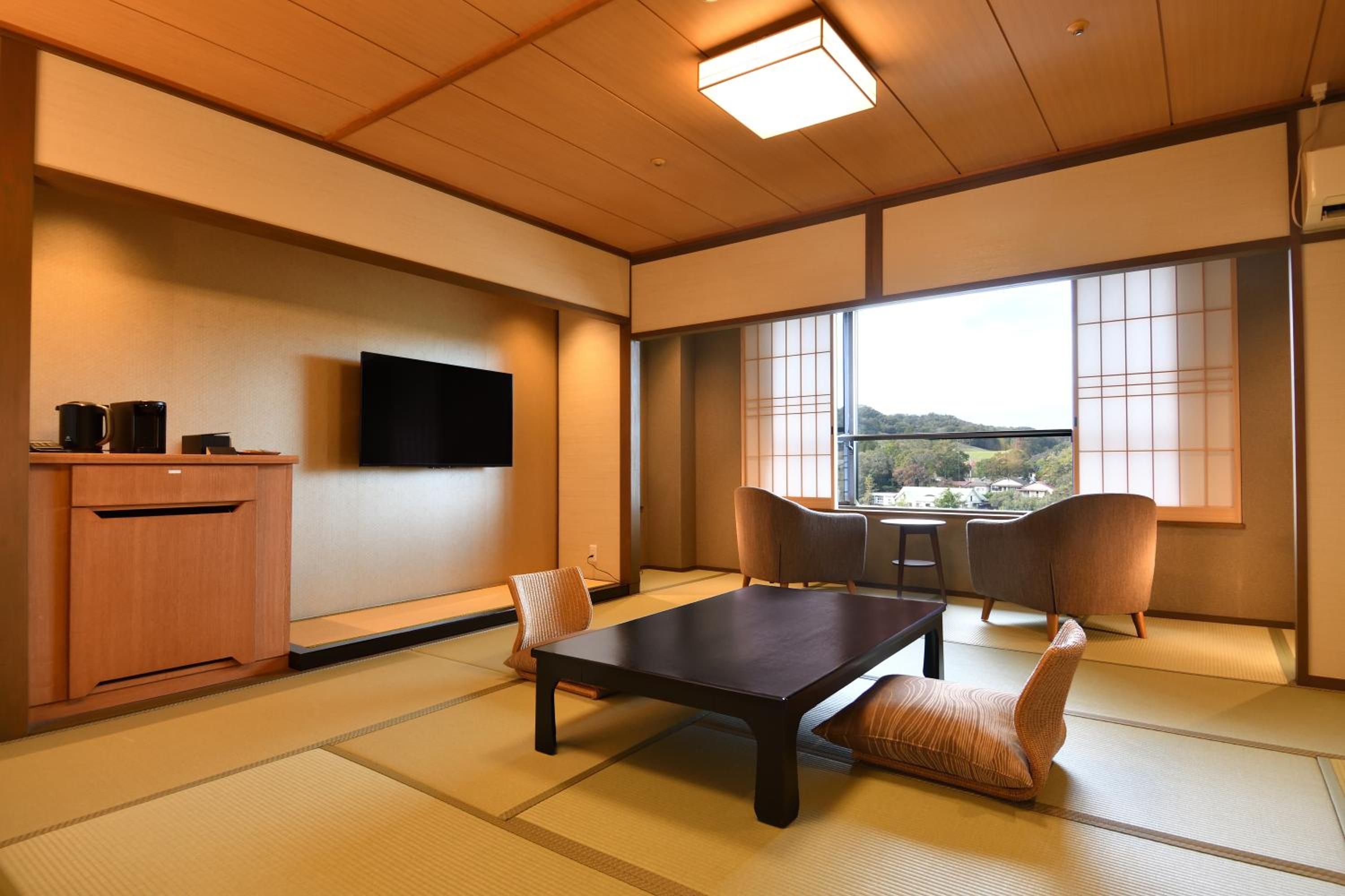 Japanese-Style Quadruple Room