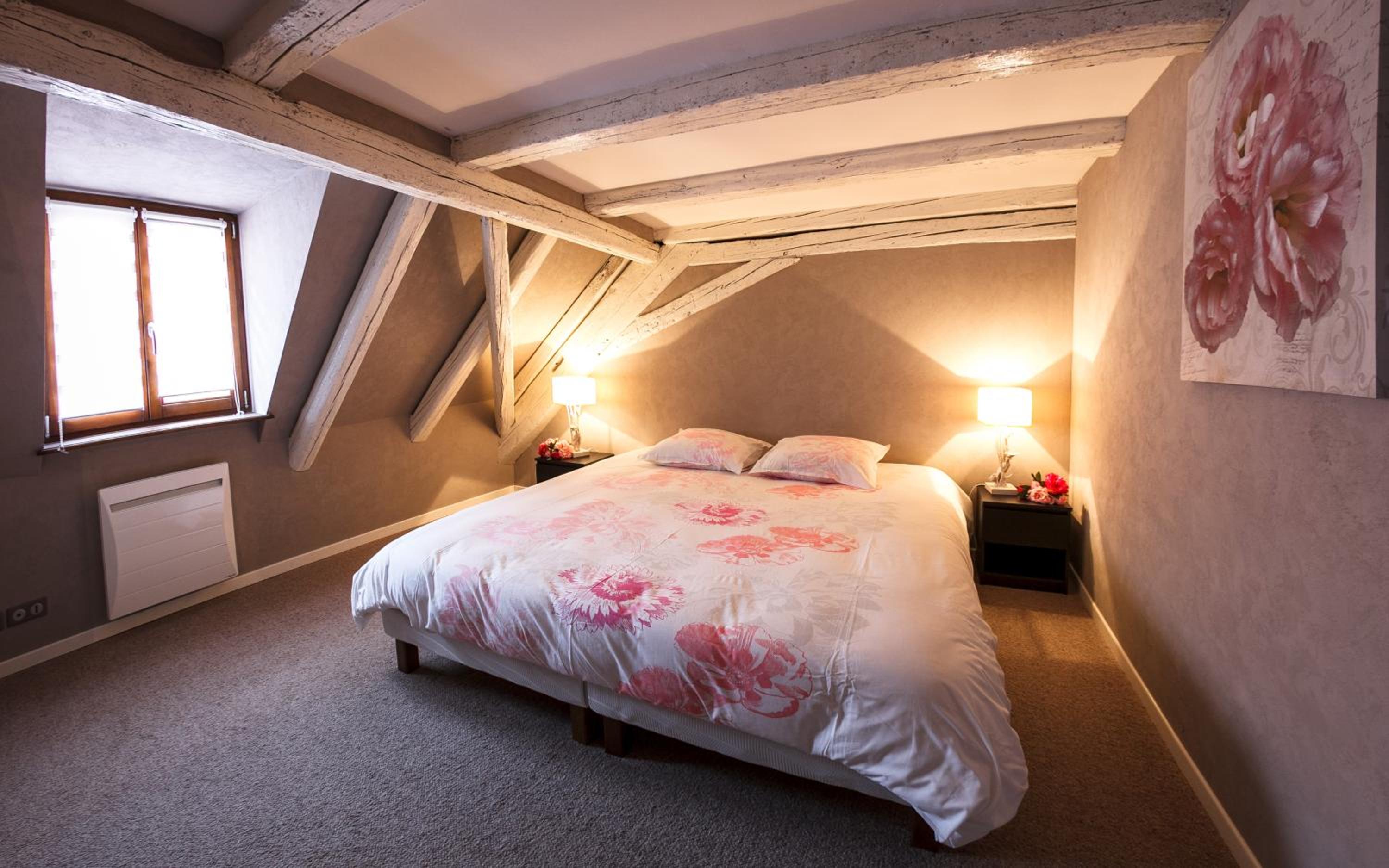 Cottage (6 Adults)
