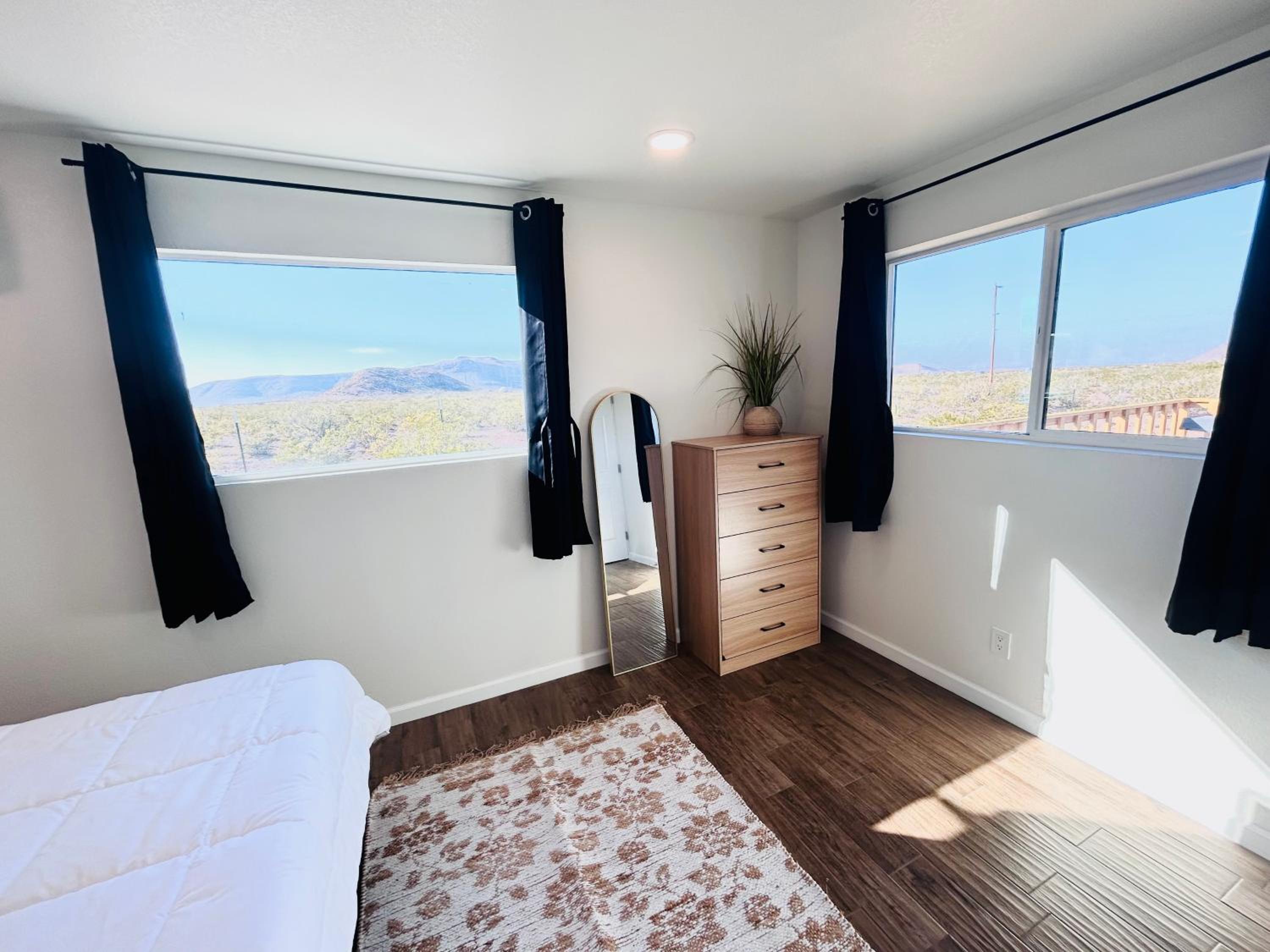Standard Single Room with Mountain View photo 1