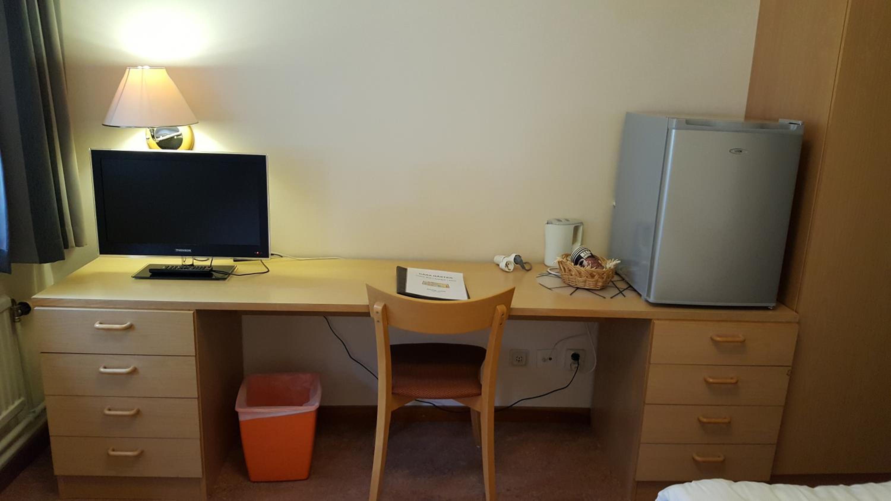 Twin Room with Shared Bathroom