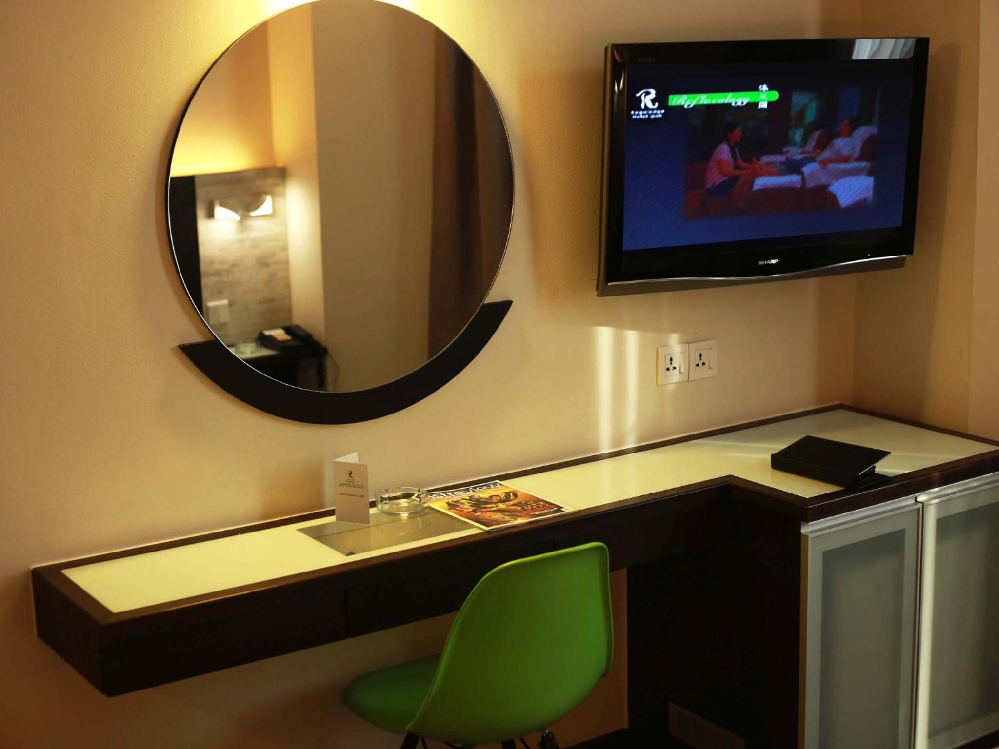 Premium Twin Room