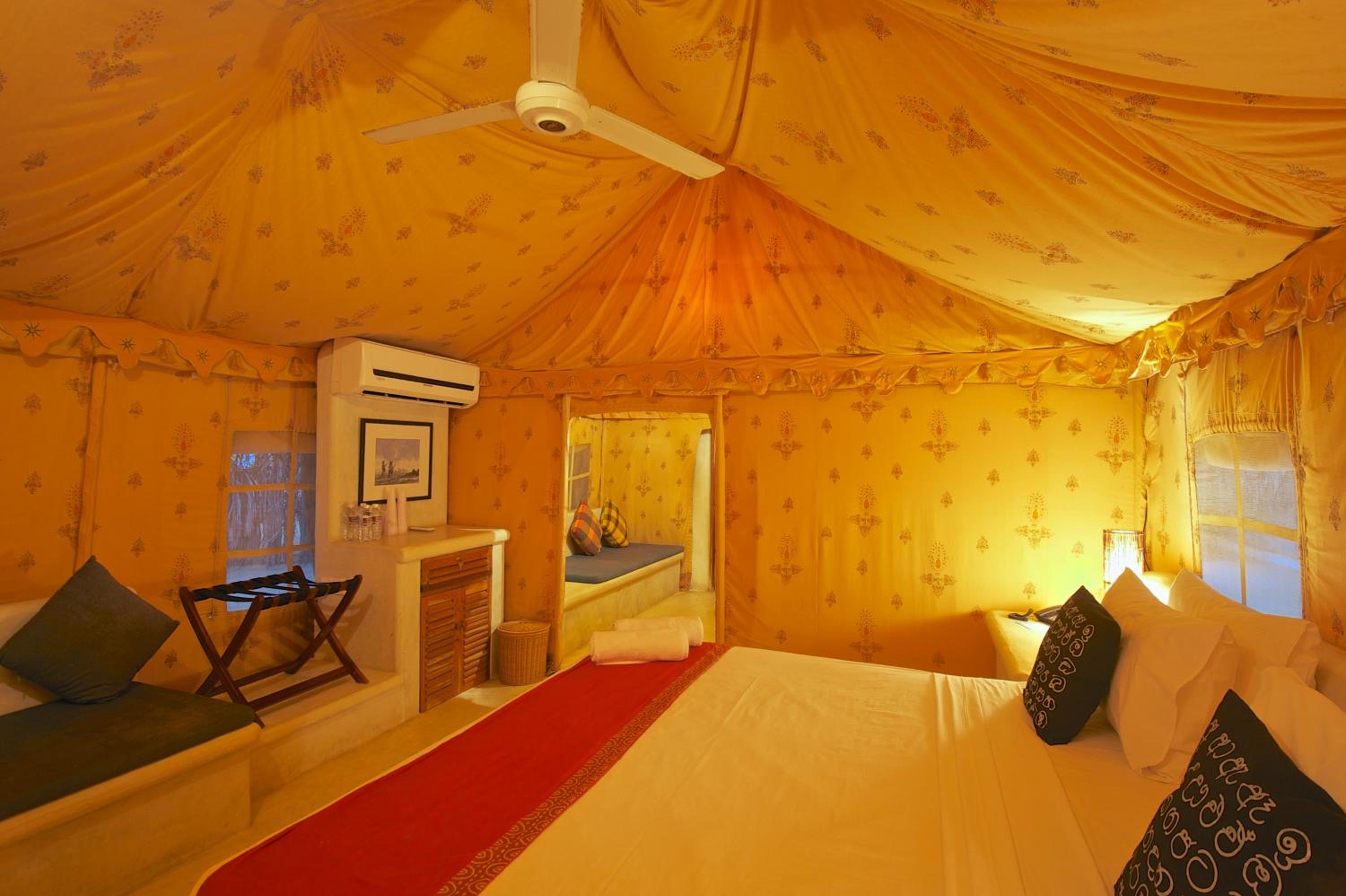 Luxury A/C Family Room Tent	 photo 1