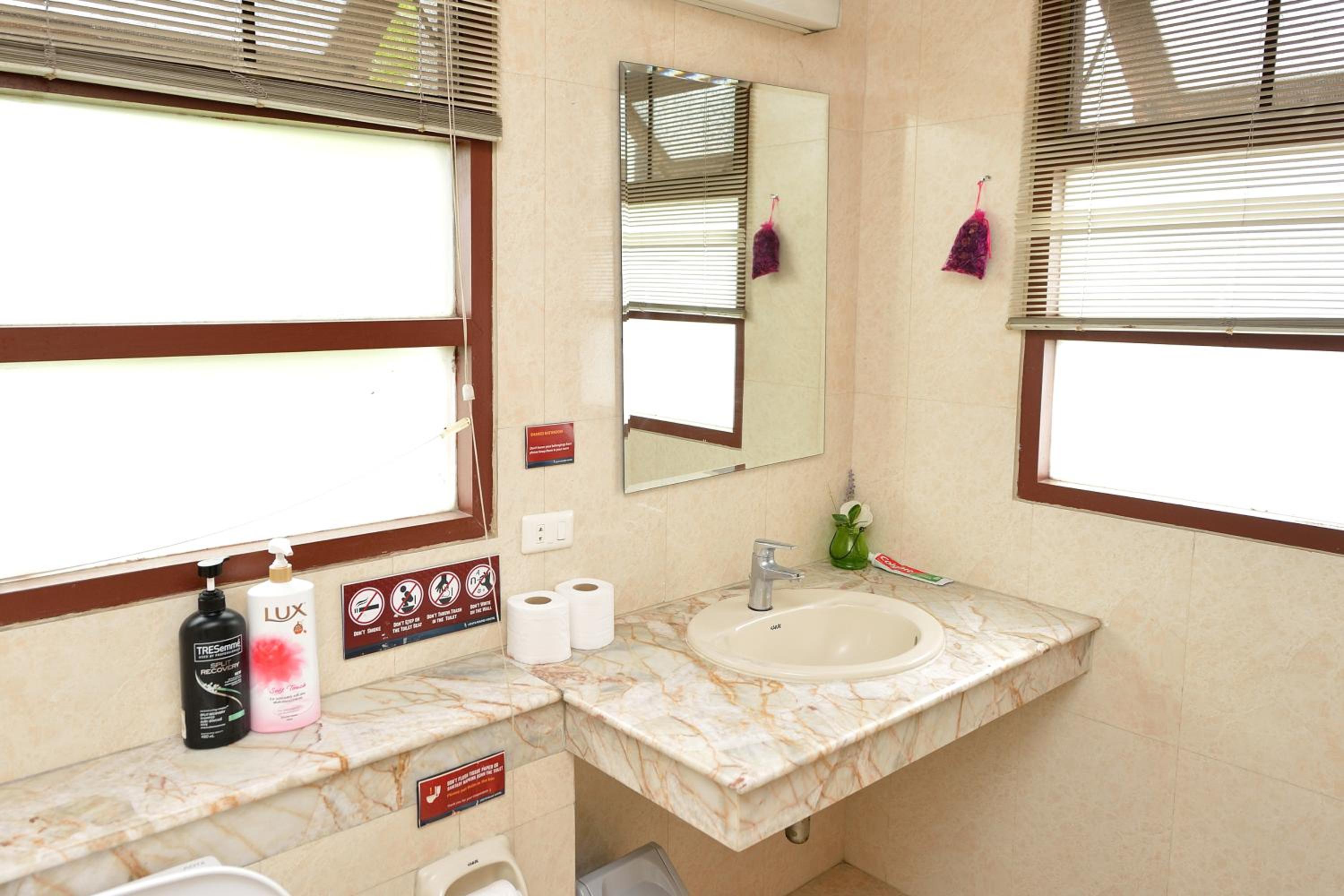 Family Room With Private Bathroom photo 3