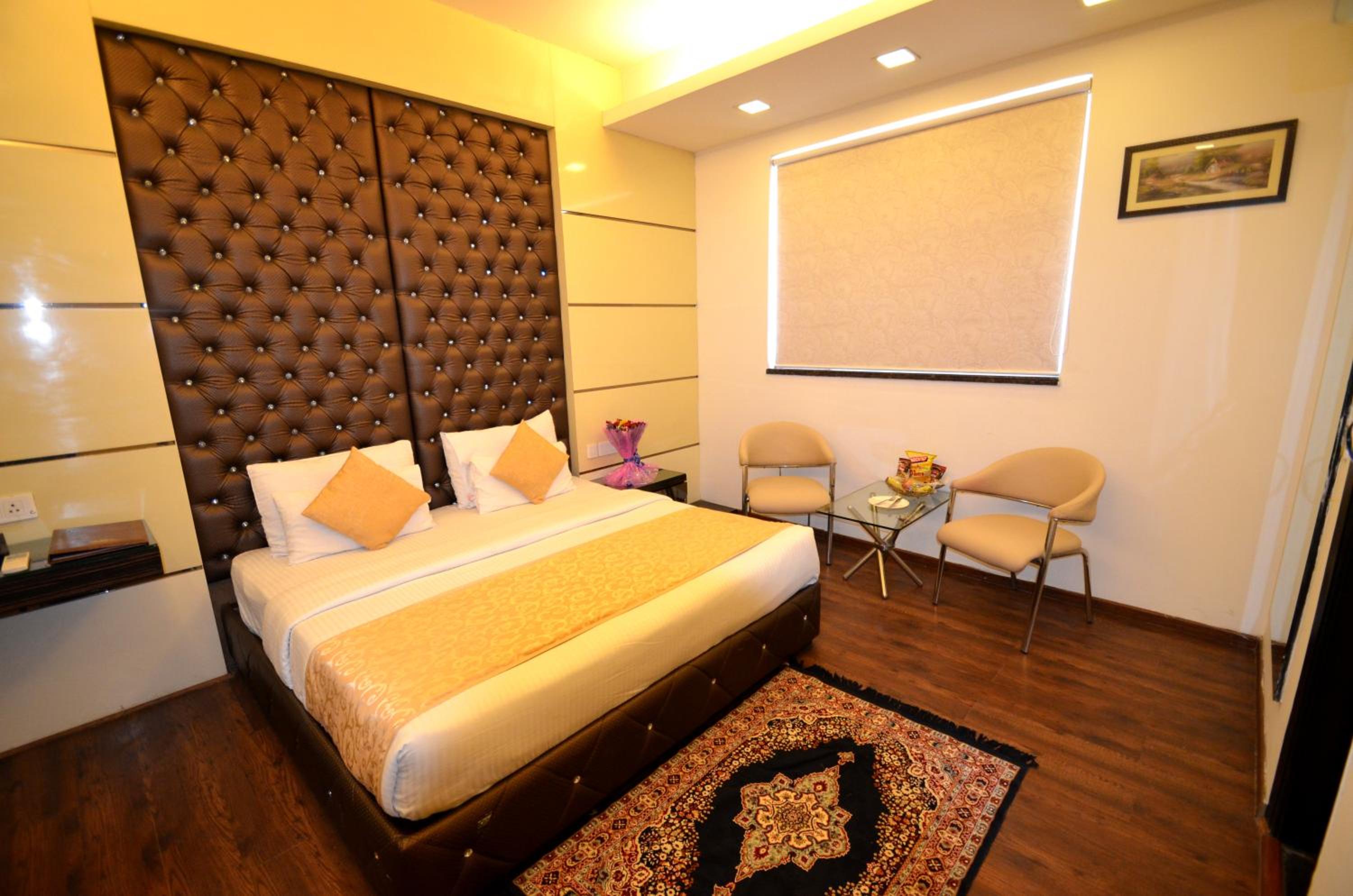 Premium Double or Twin Room photo 2