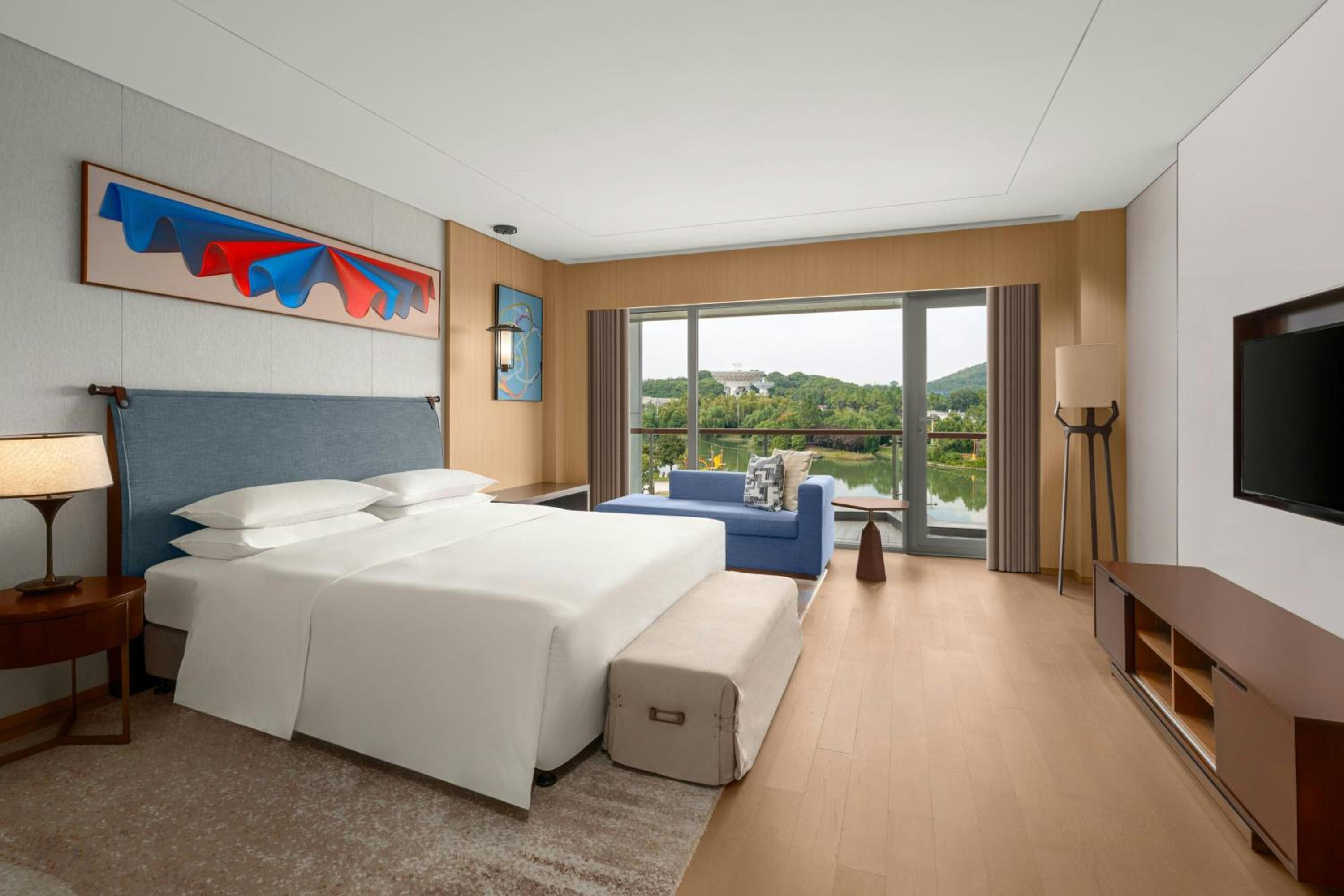 Executive King Suite with Balcony