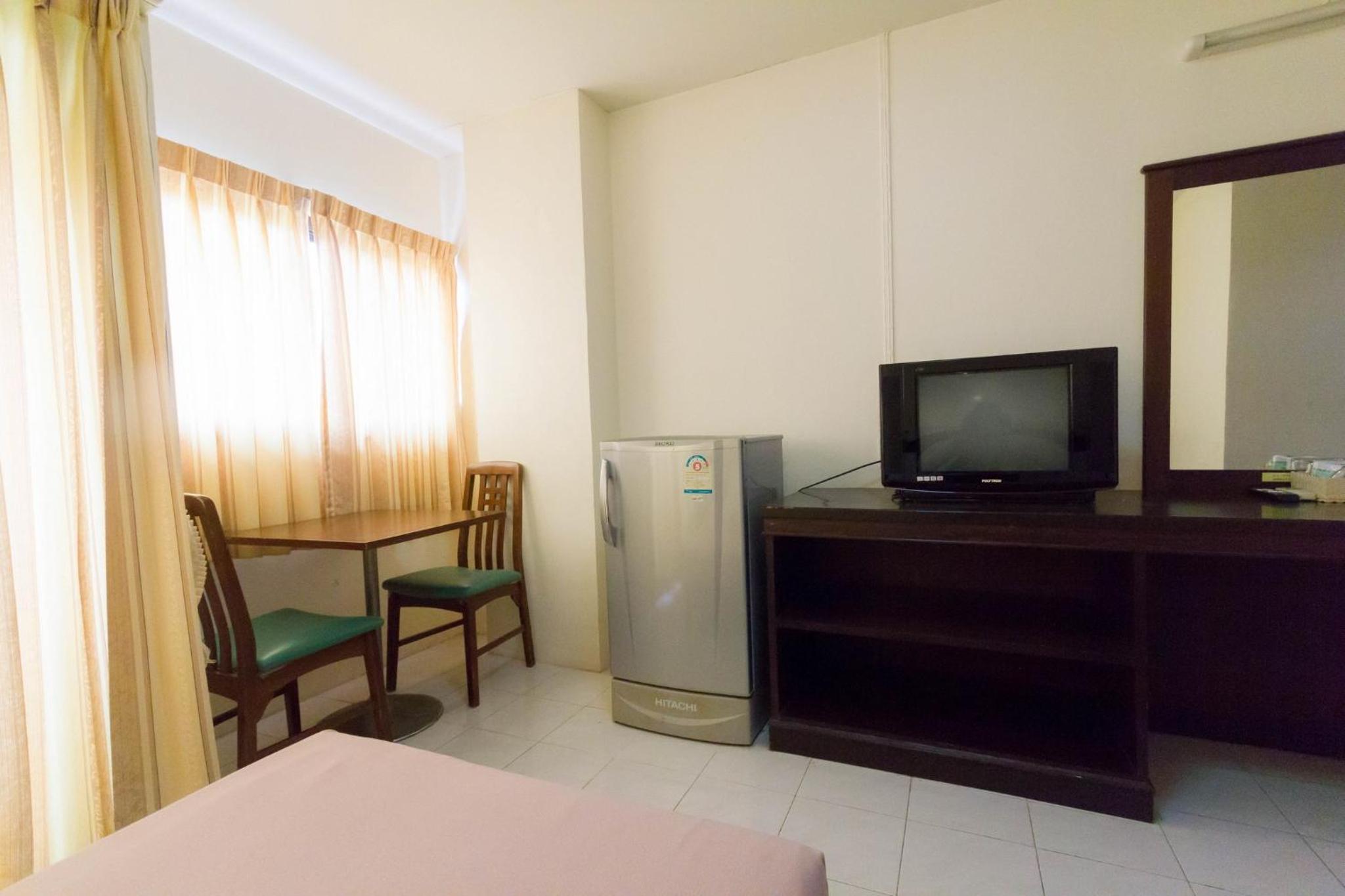 Standard Twin Room photo 3