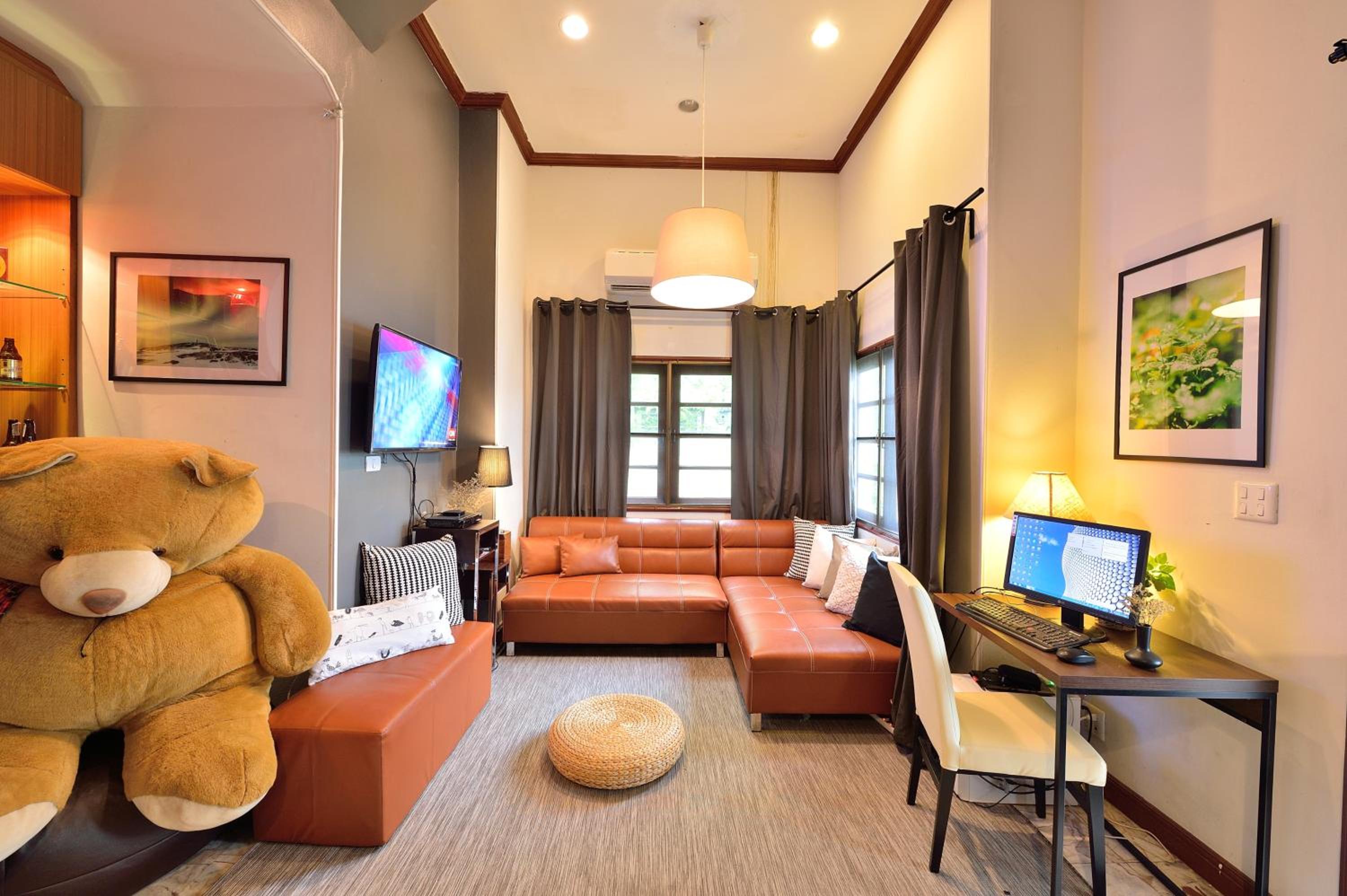Family Room With Private Bathroom photo 1