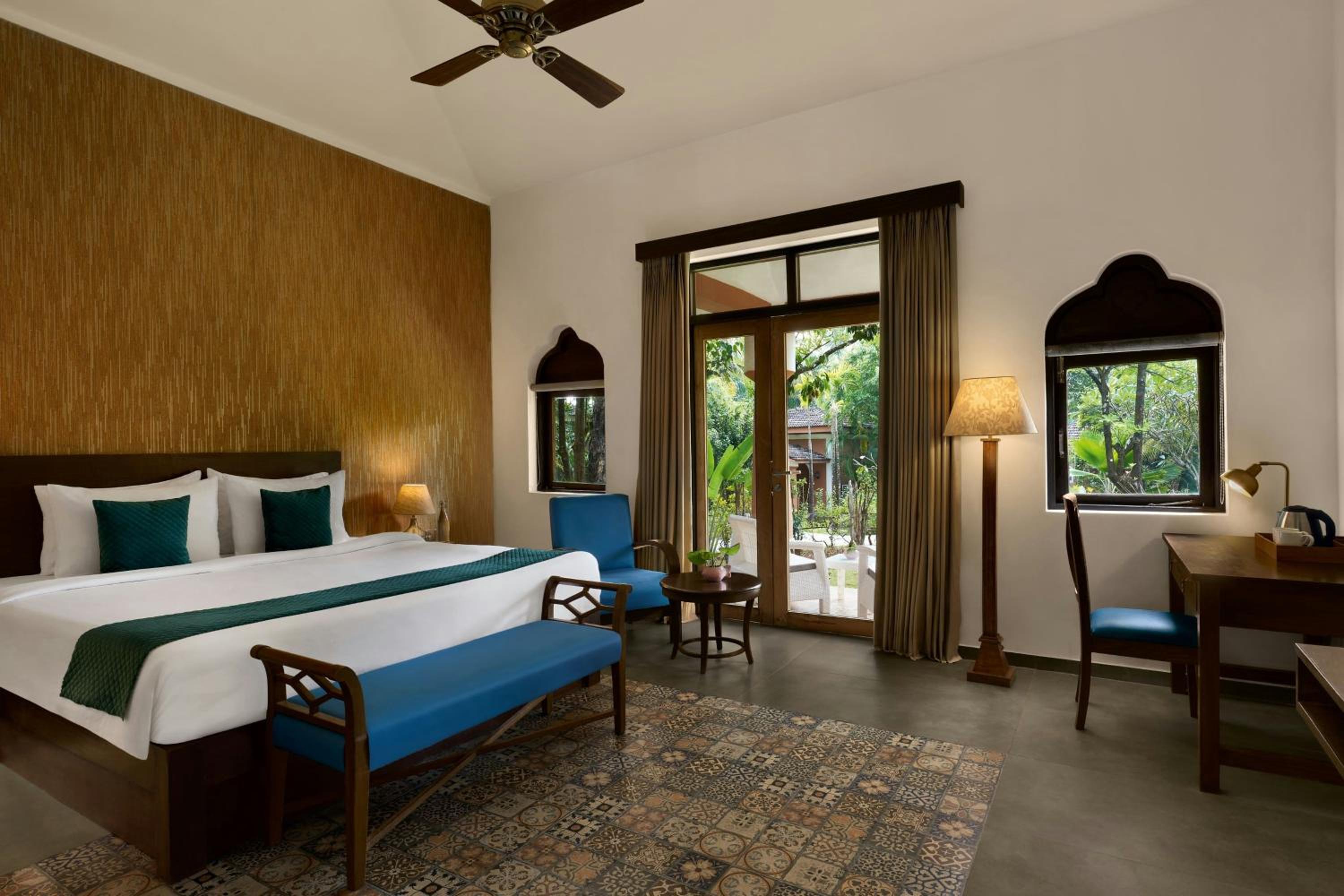 Fern Classic Villa with King Bed and Sofa Bed - Photo 1