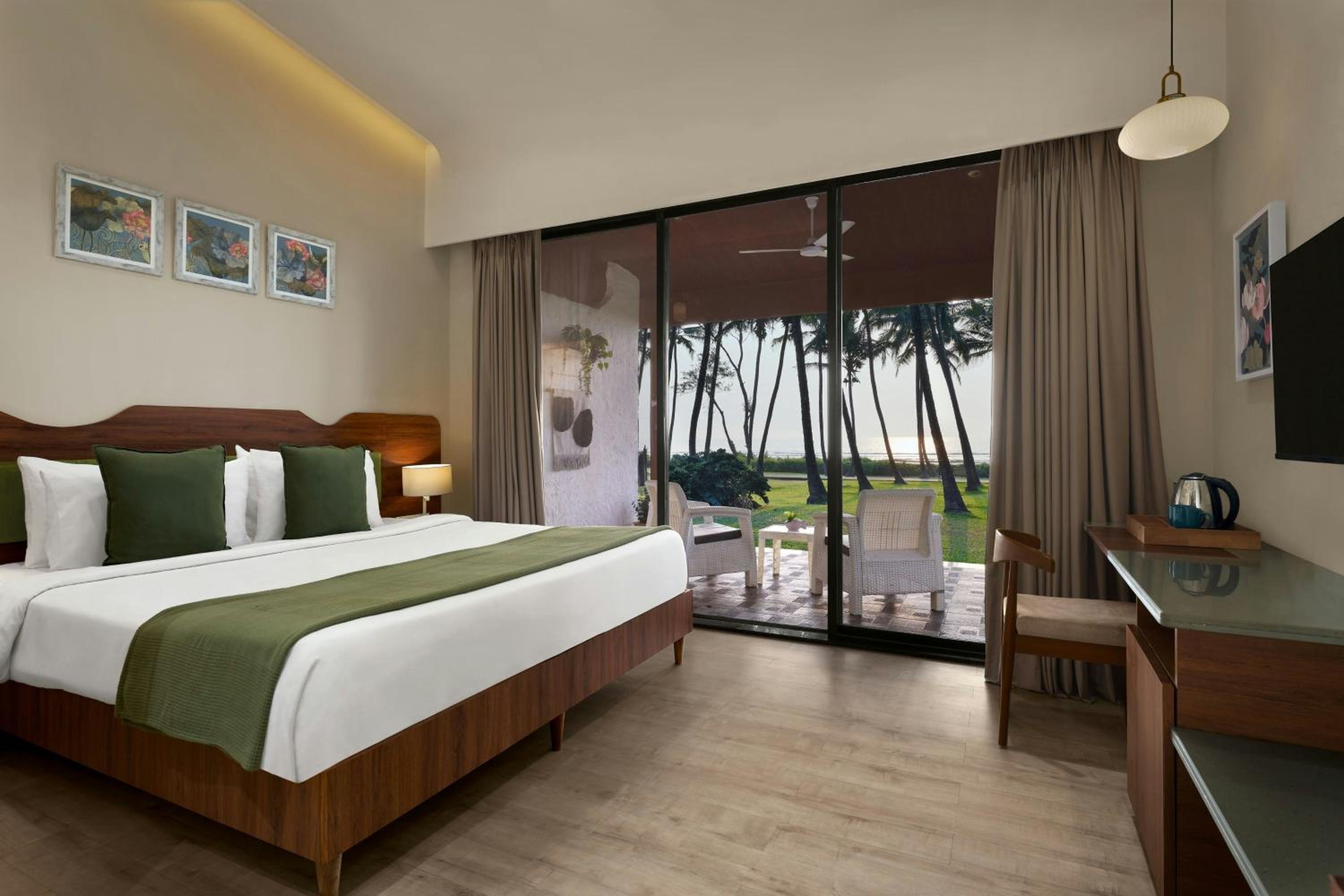 Fern Classic Villa with King Bed with Beach View