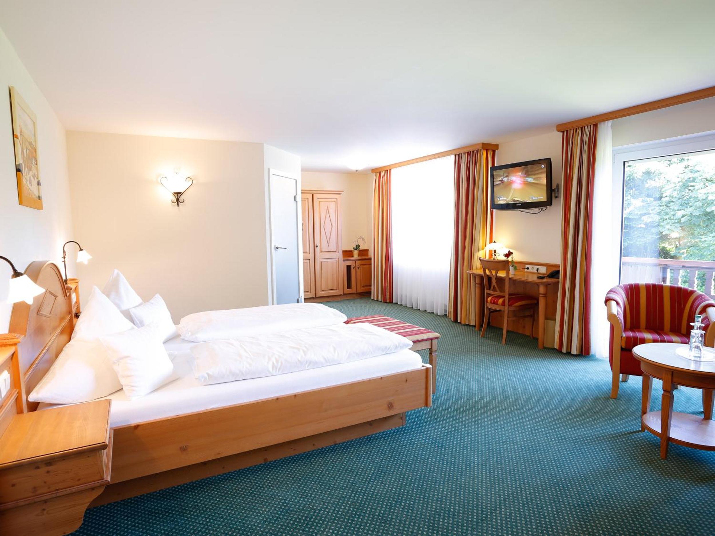 Suite - Photo 5
