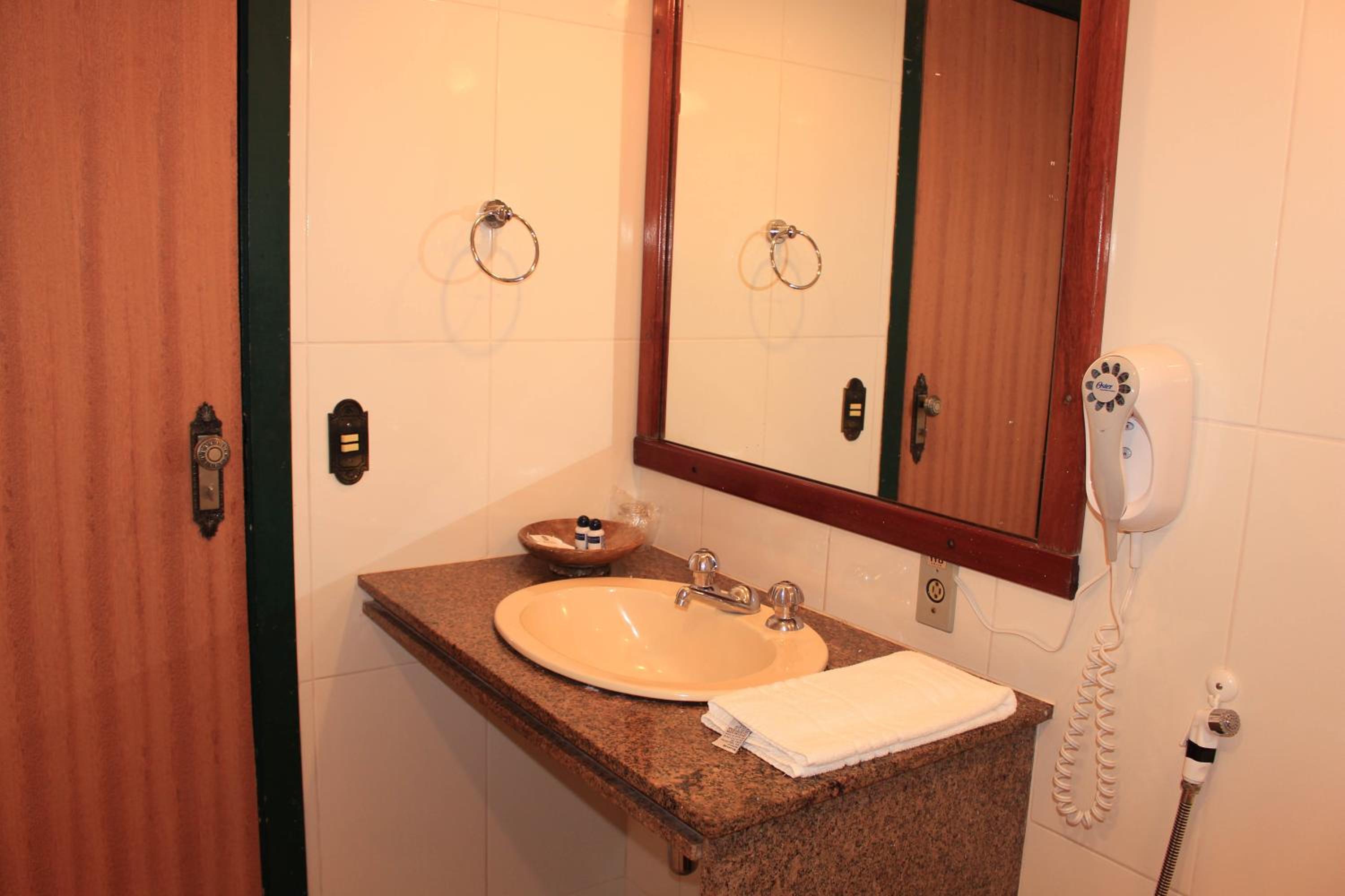 Quadruple Family Suite - Photo 8