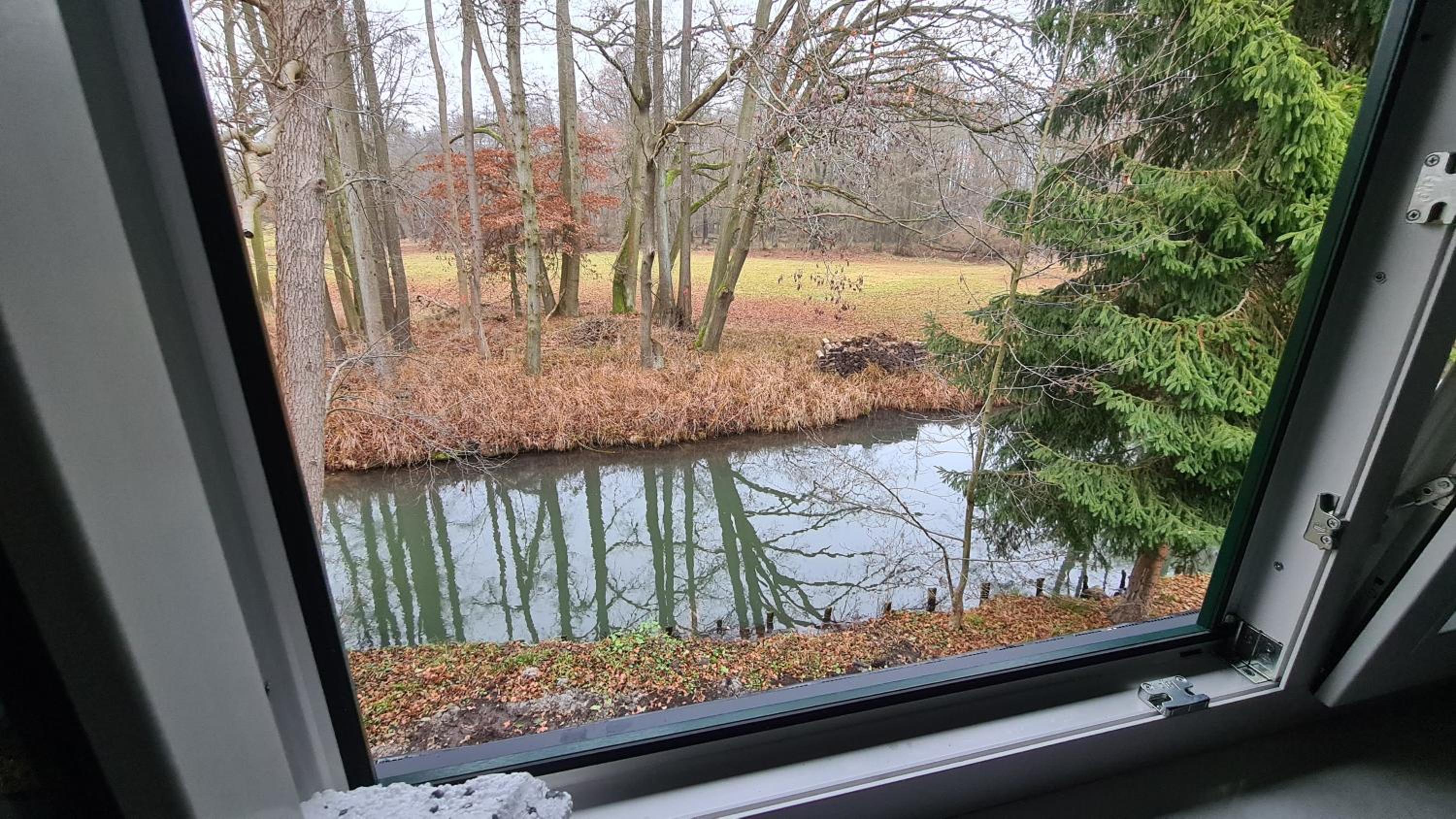 One-Bedroom Apartment with River View photo 3