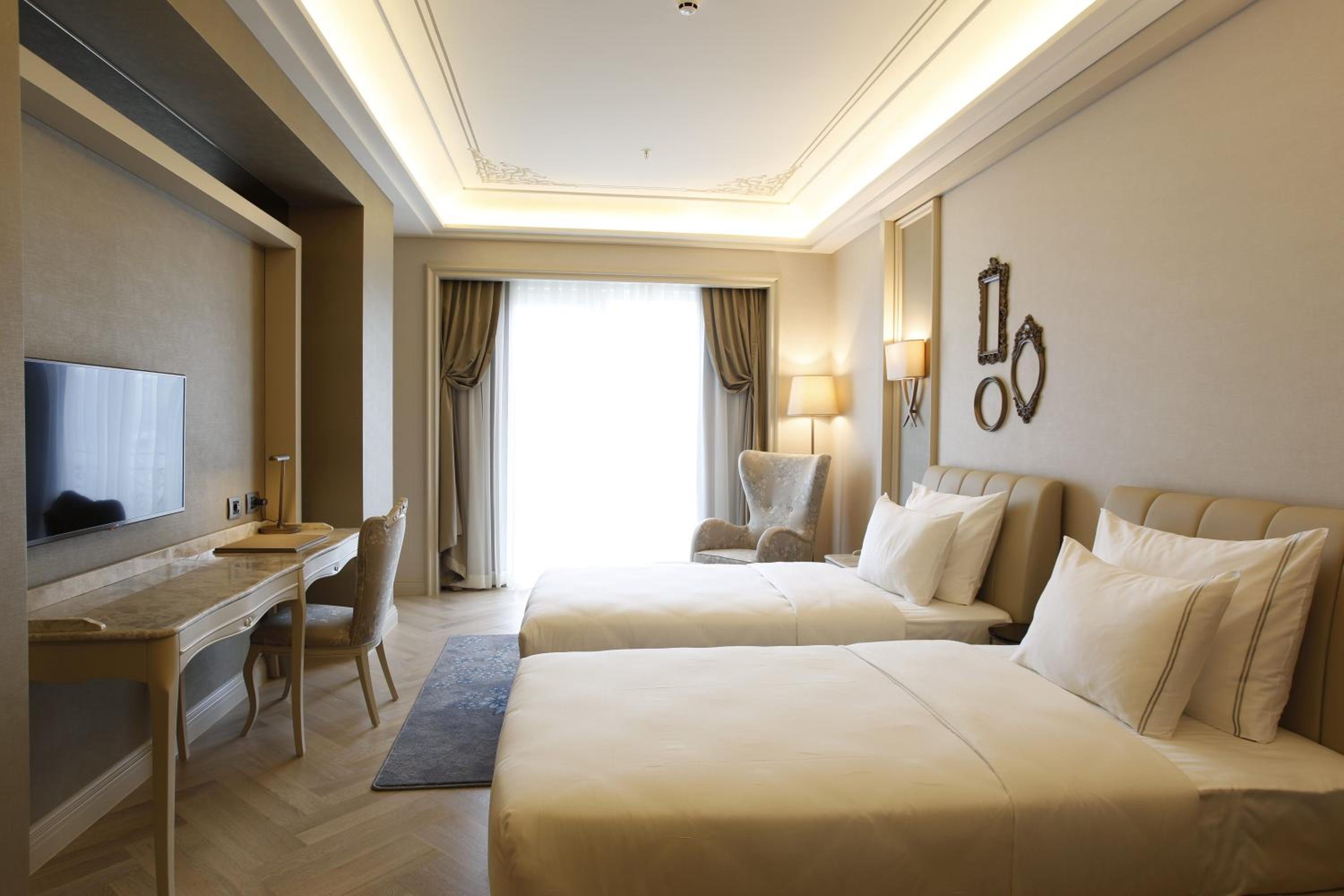 Supreme Twin Room