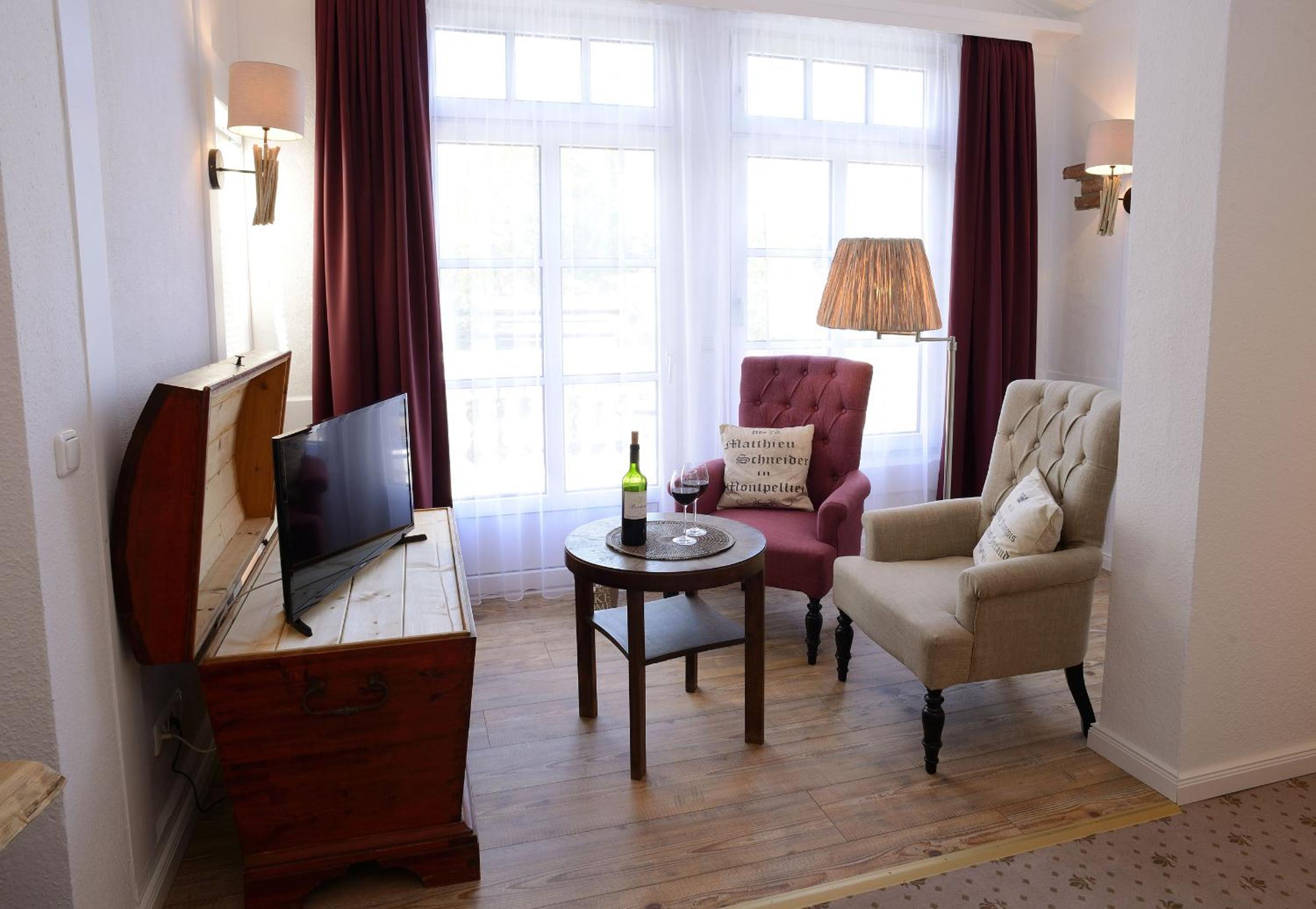 Deluxe Double Room with Balcony or Terrace photo 3