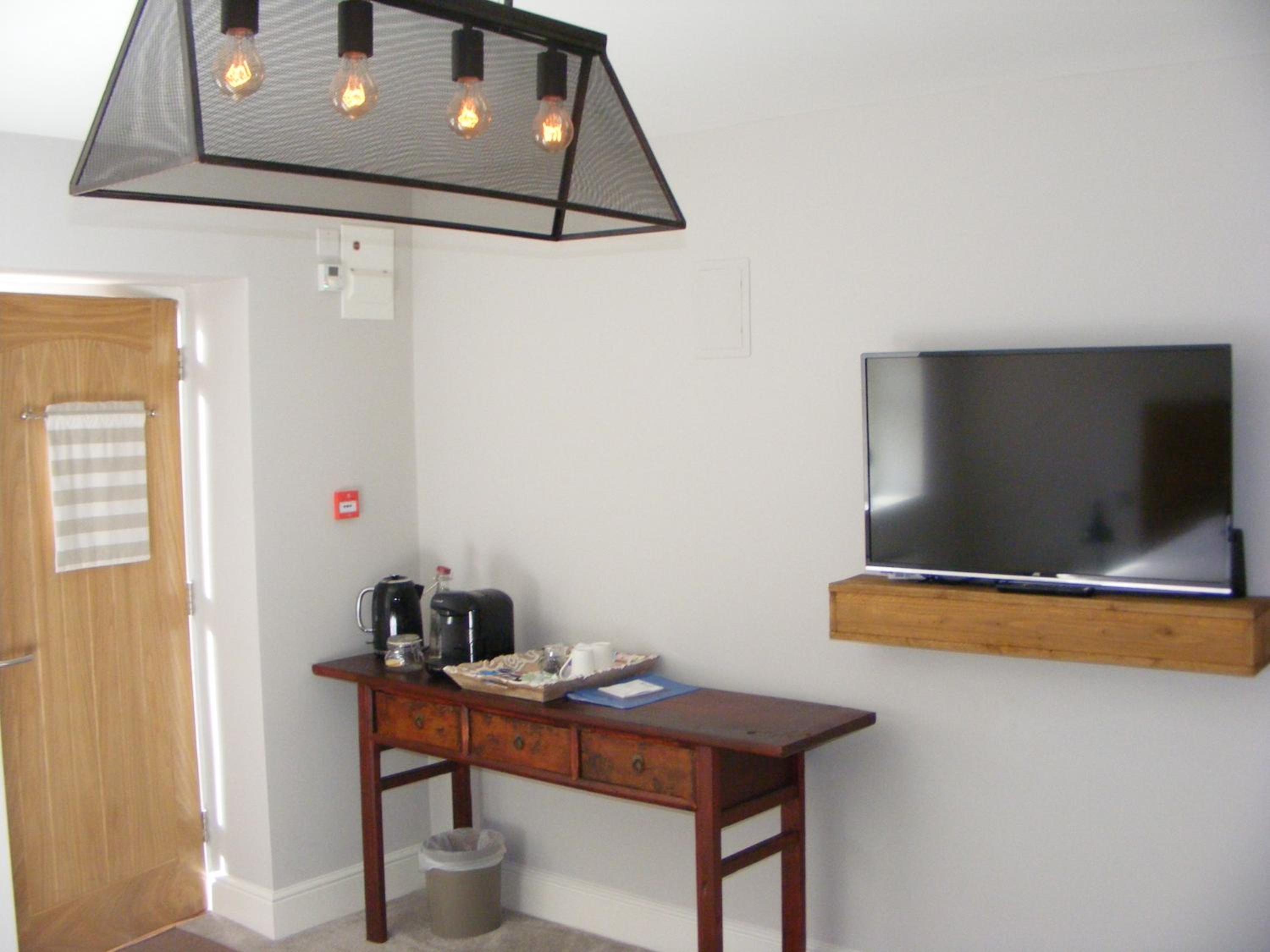 Standard Double or Twin Room photo 3