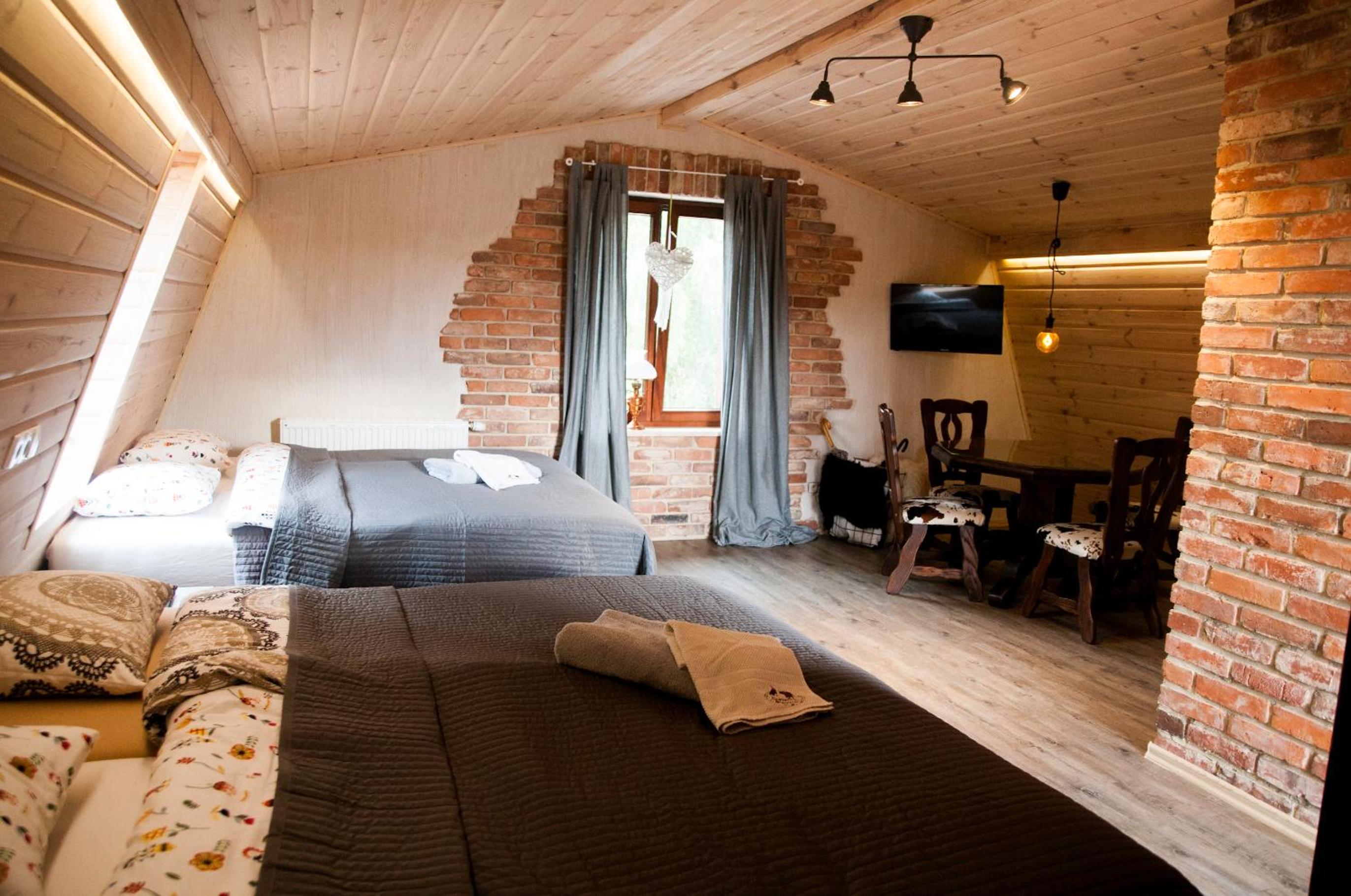 Apartment - Attic photo 1