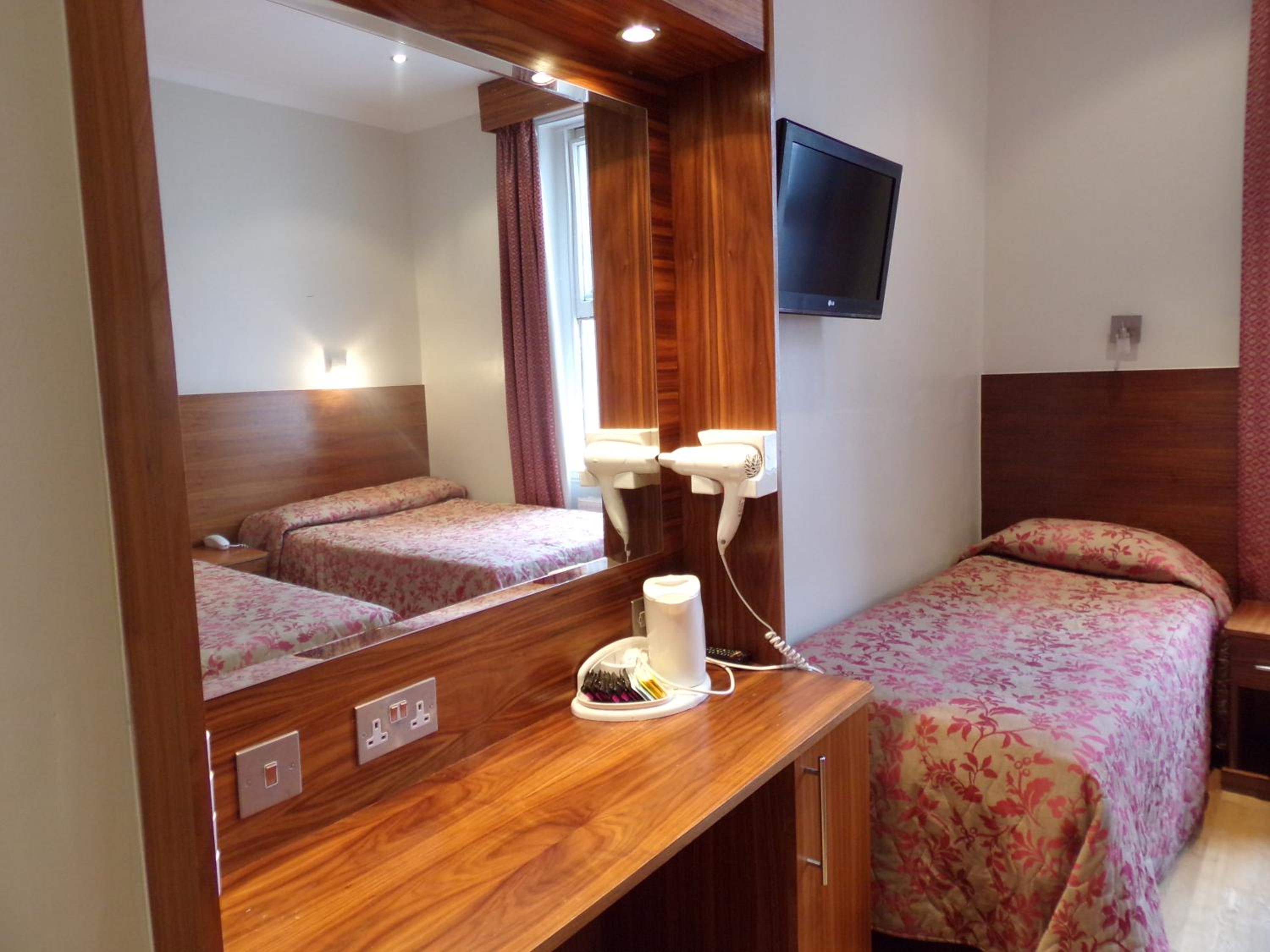Triple Room photo 3
