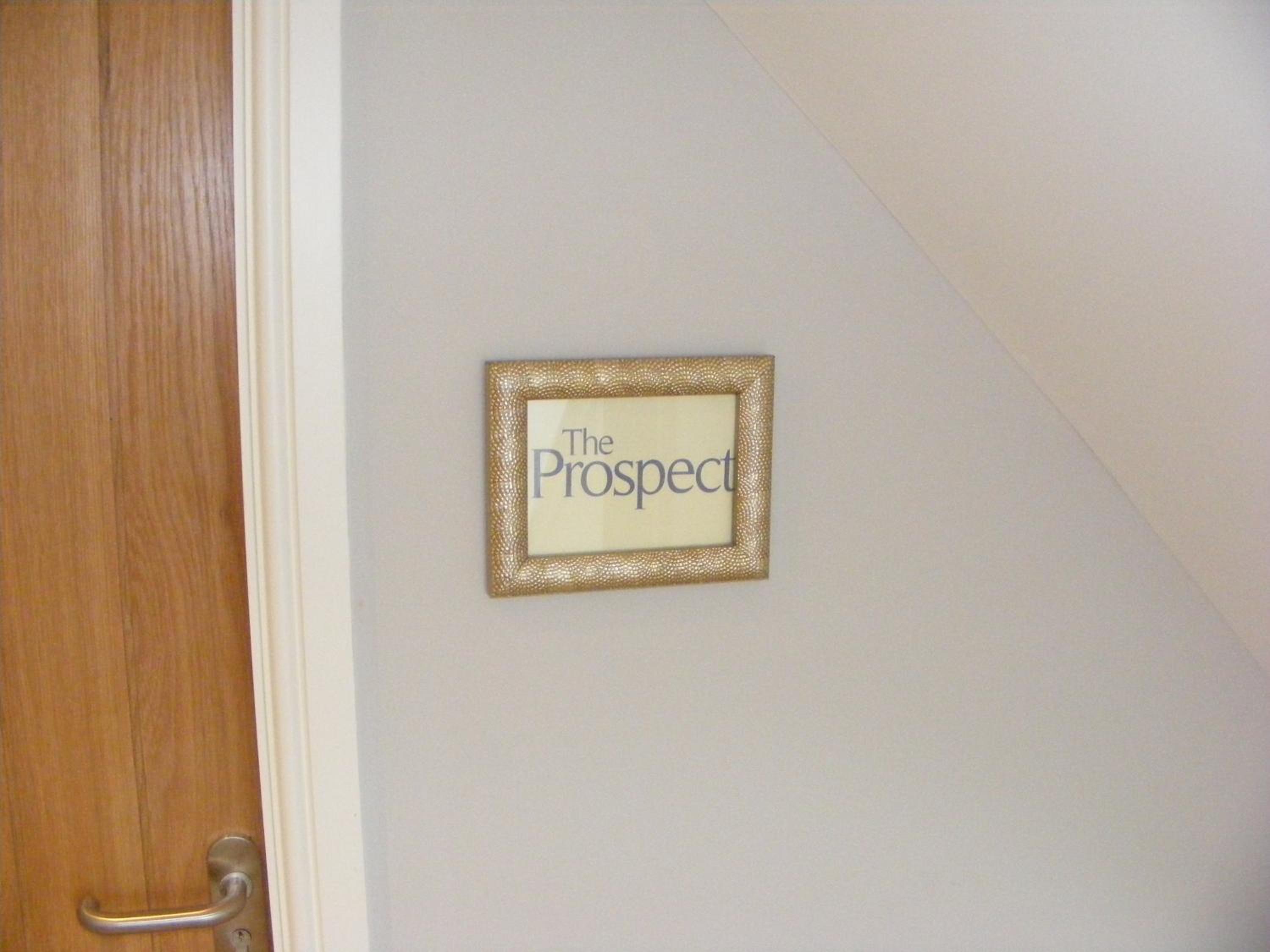 Superior Family Room photo 2