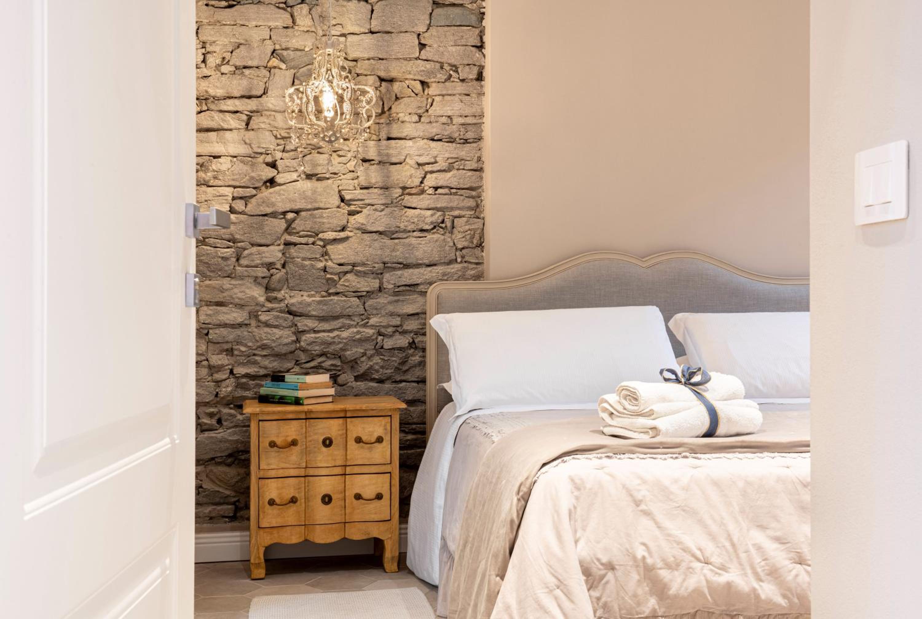 Elegant Room photo 3