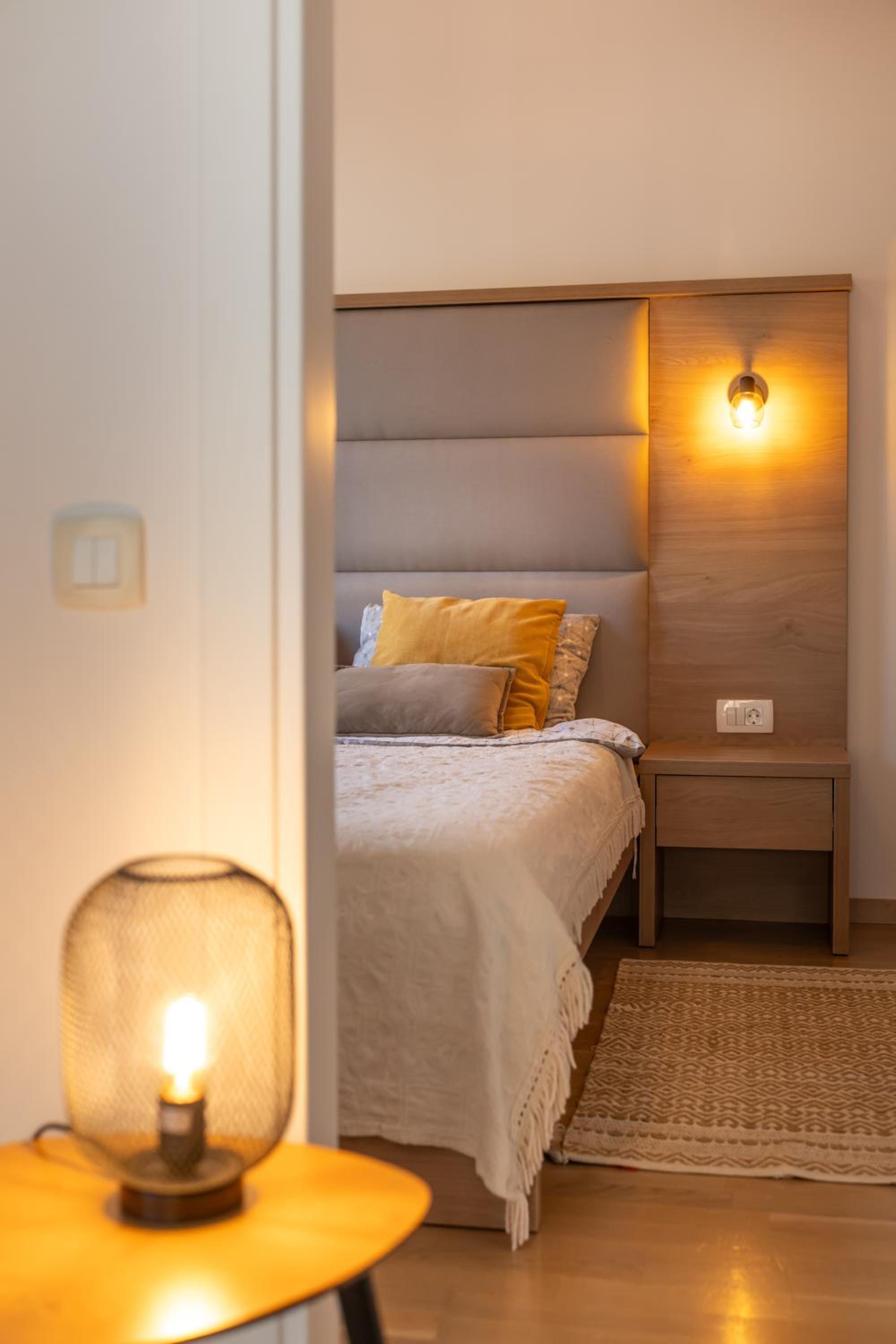 One-Bedroom Apartment with Balcony photo 2