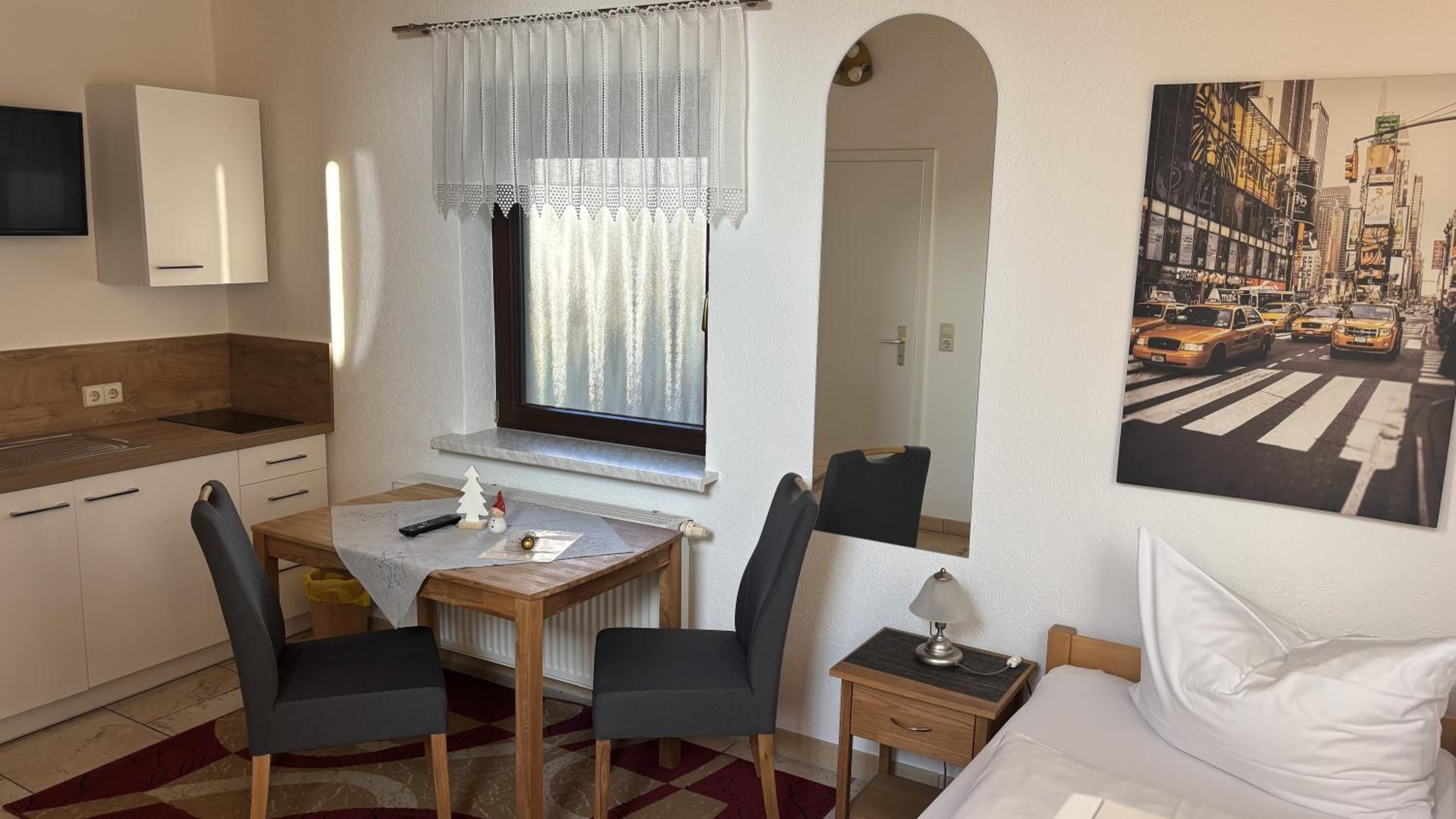 Single Room photo 2
