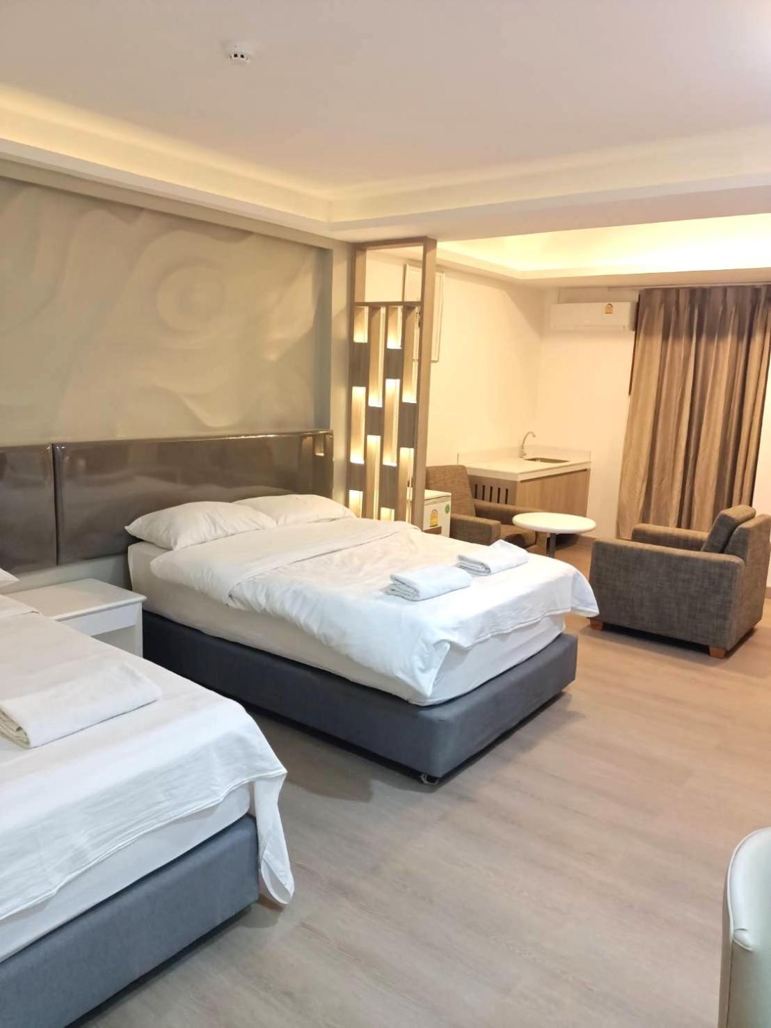 Junior Suite with Balcony photo 3