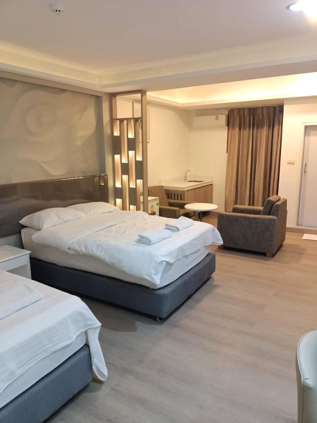 Junior Suite with Balcony photo 3