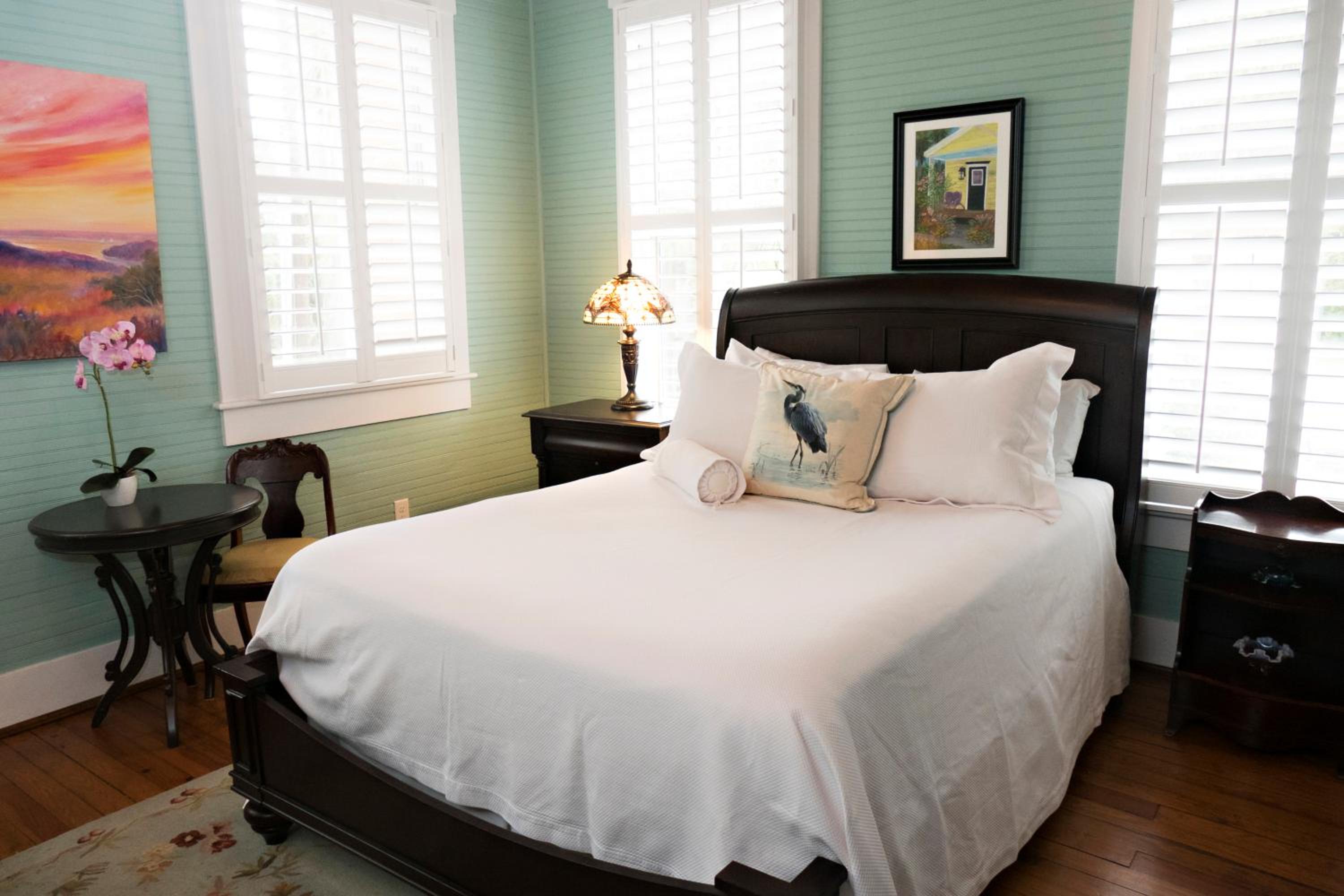 Queen Room - Ophelia Suite photo 2