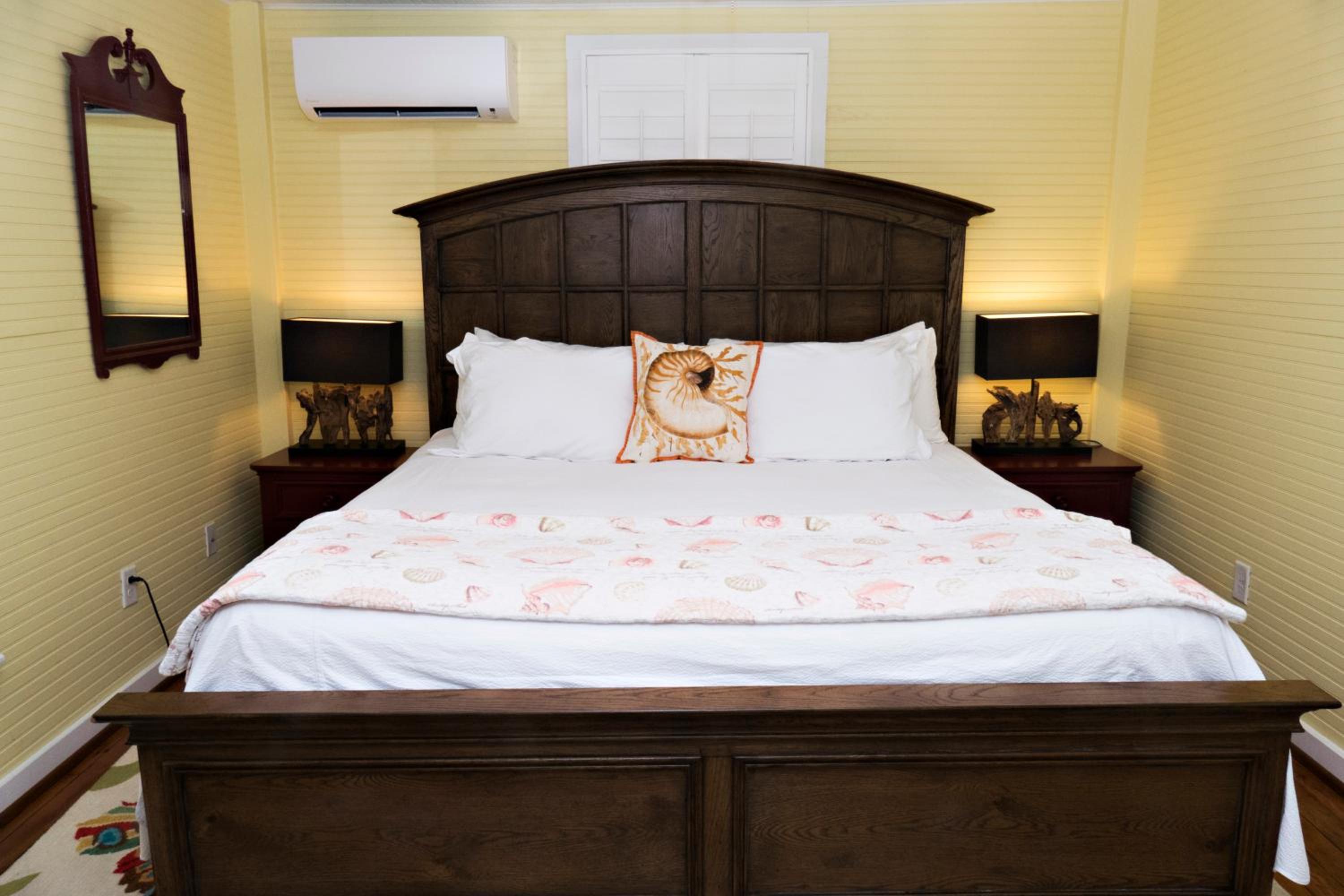 King Room - Private's Quarters photo 1