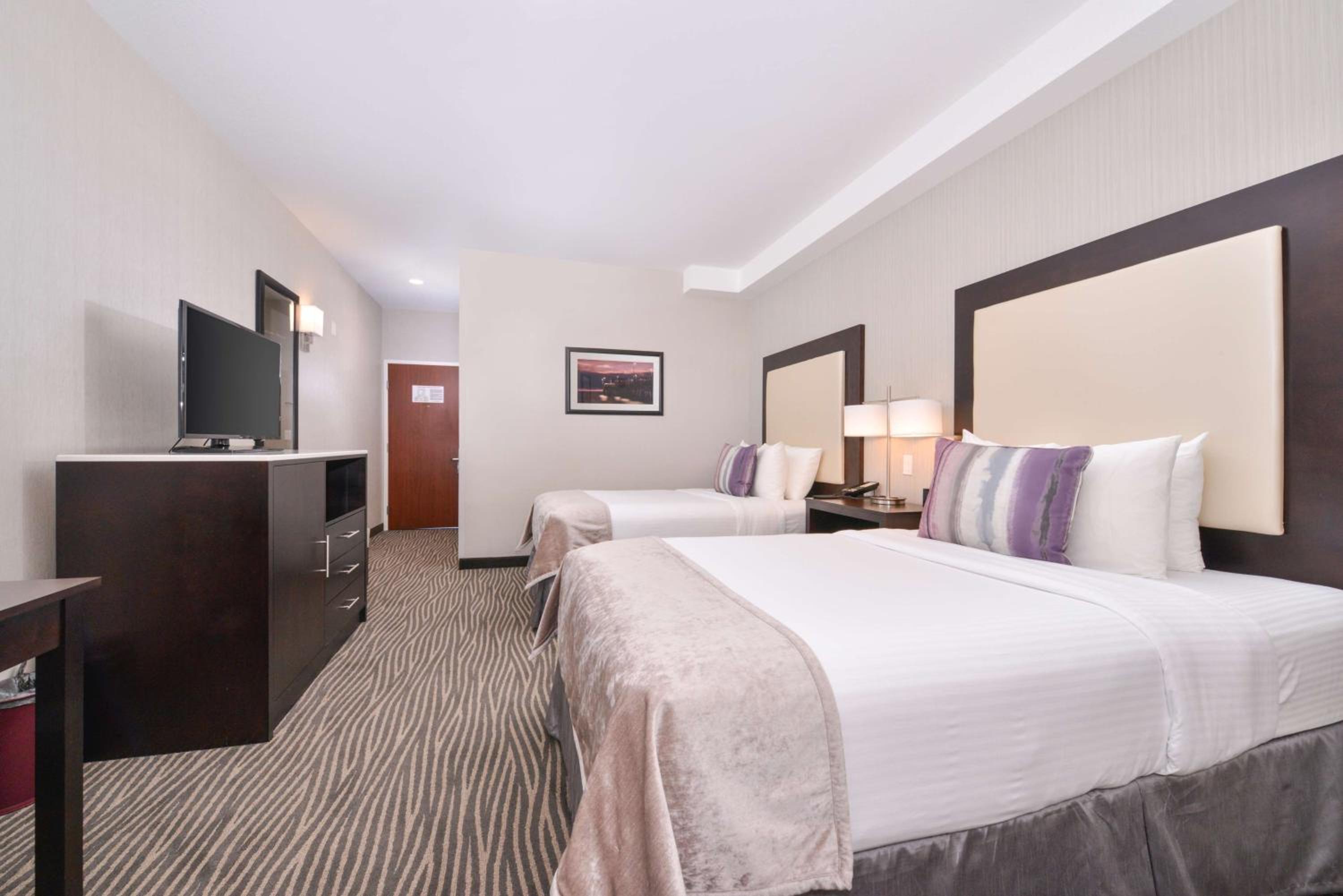 Double Room with Two Double Beds - Non-Smoking - Photo 2