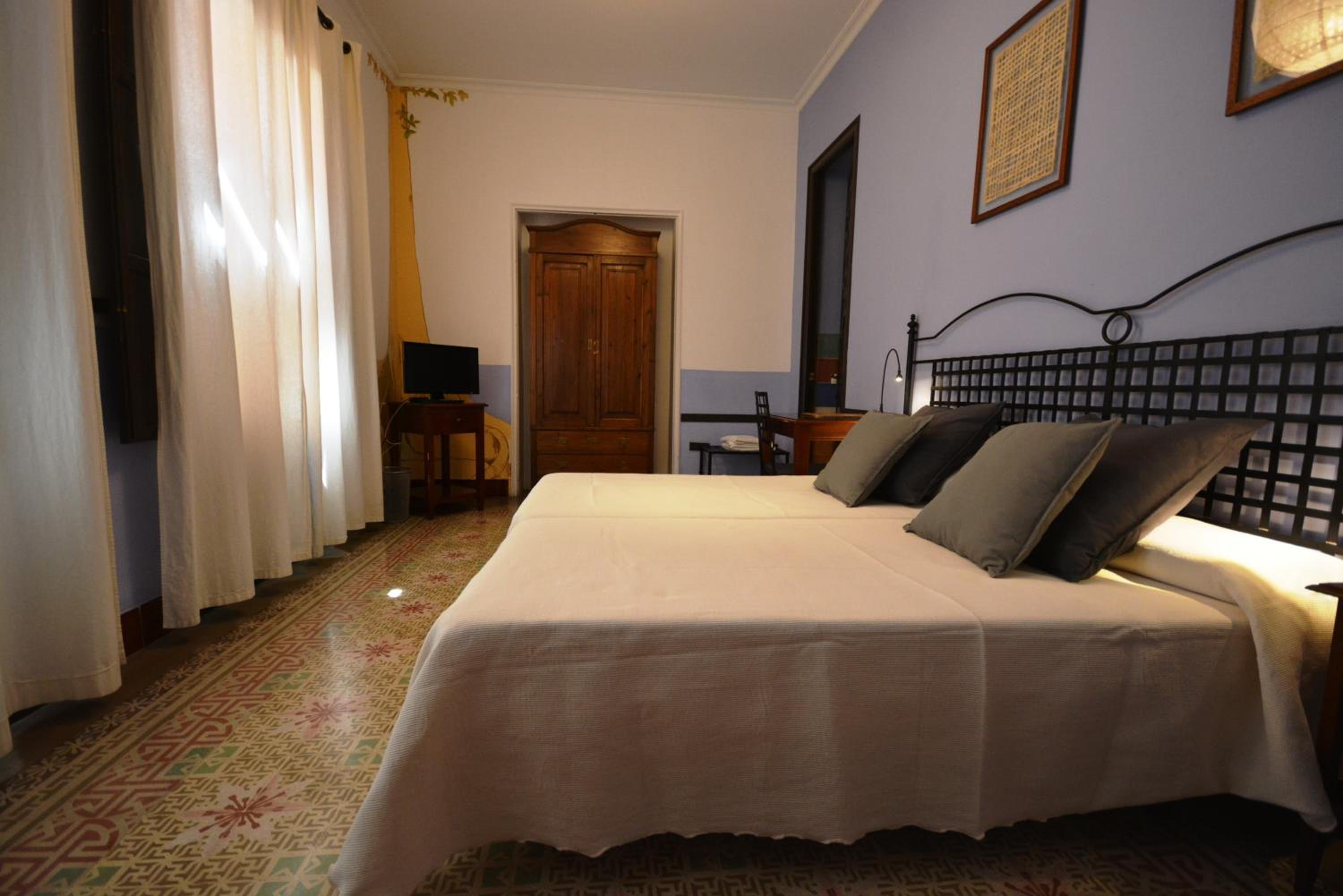 Superior Double or Twin Room - Photo 2