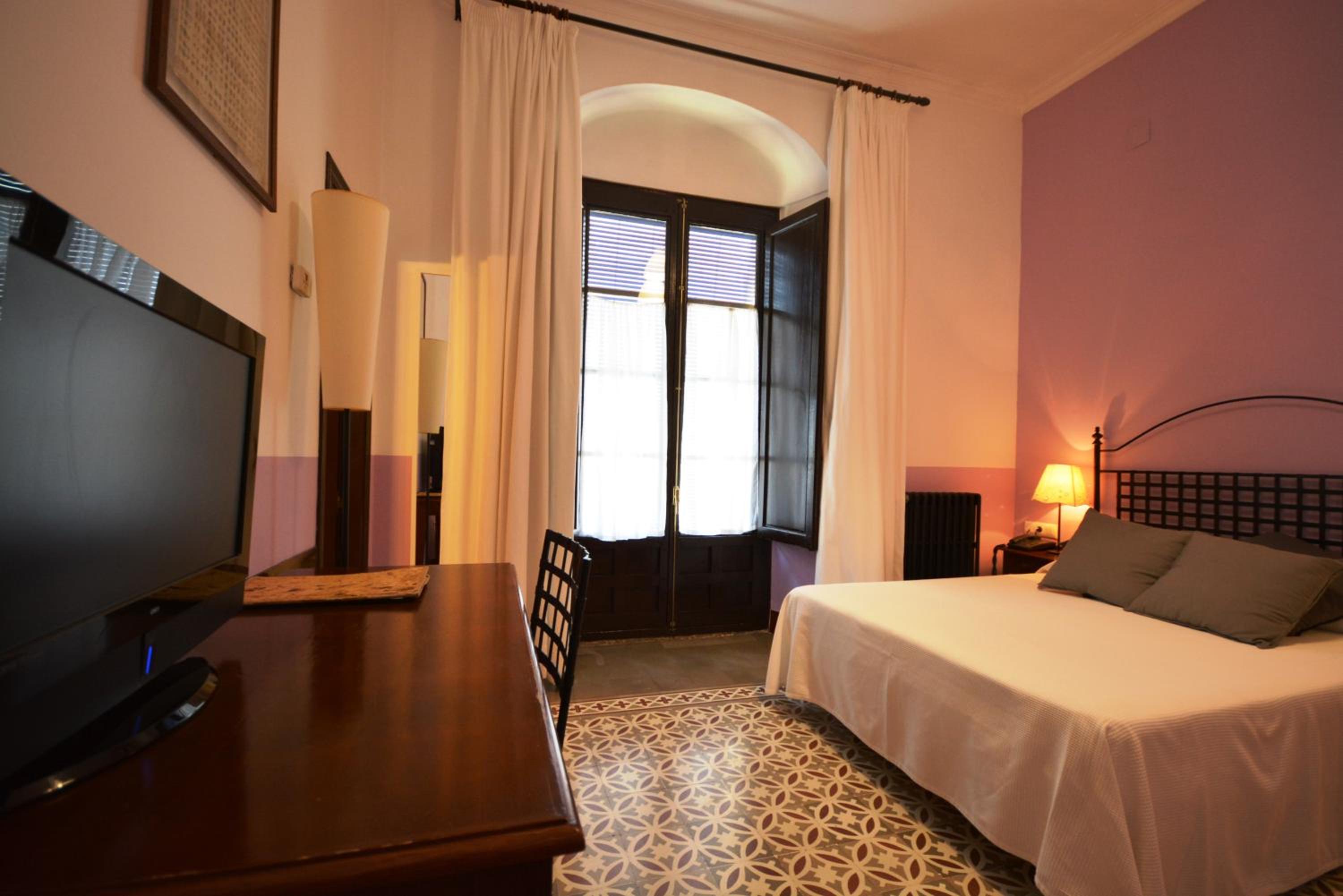 Superior Double or Twin Room - Photo 6