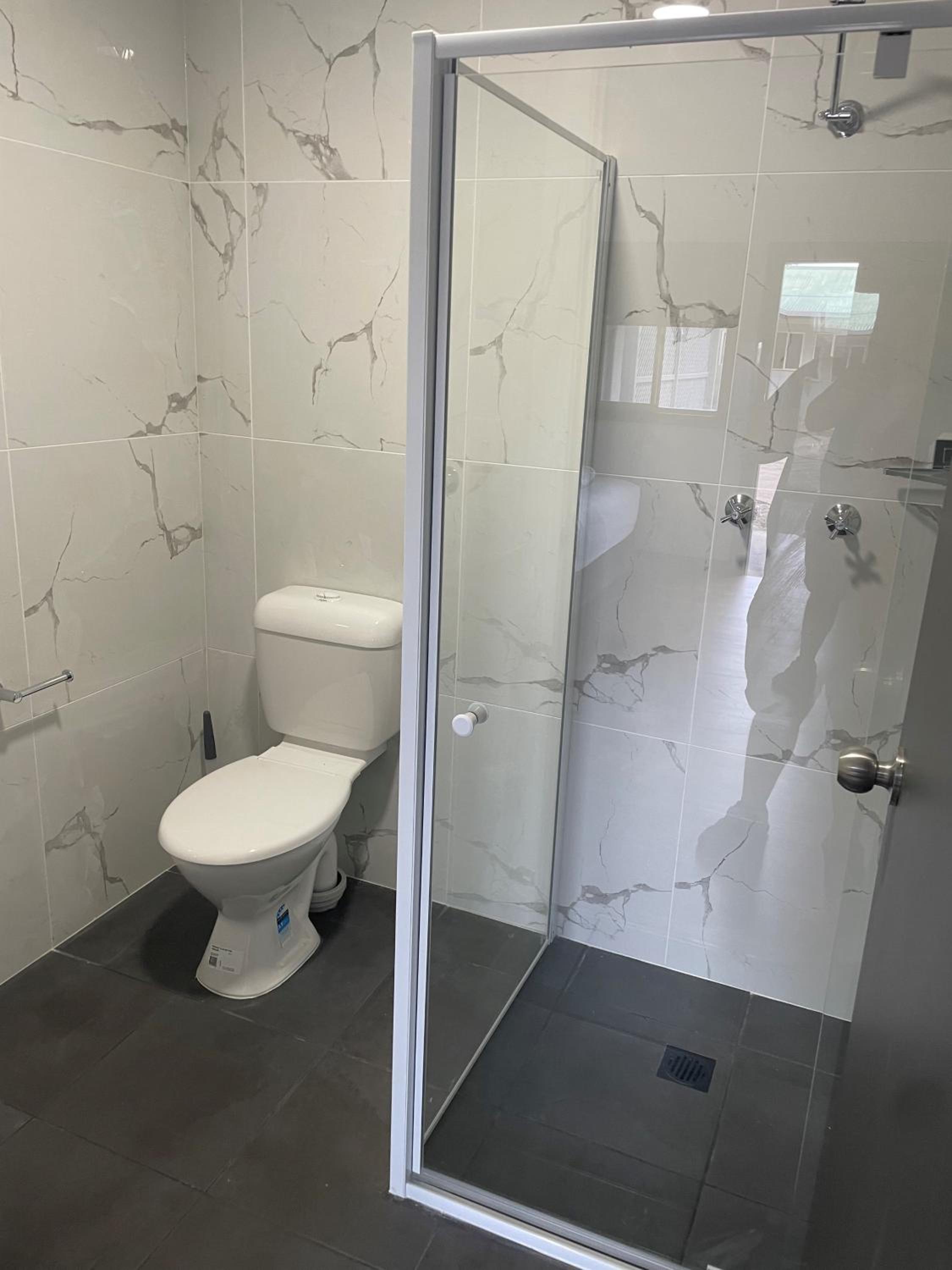 Family Room with Private Bathroom photo 2