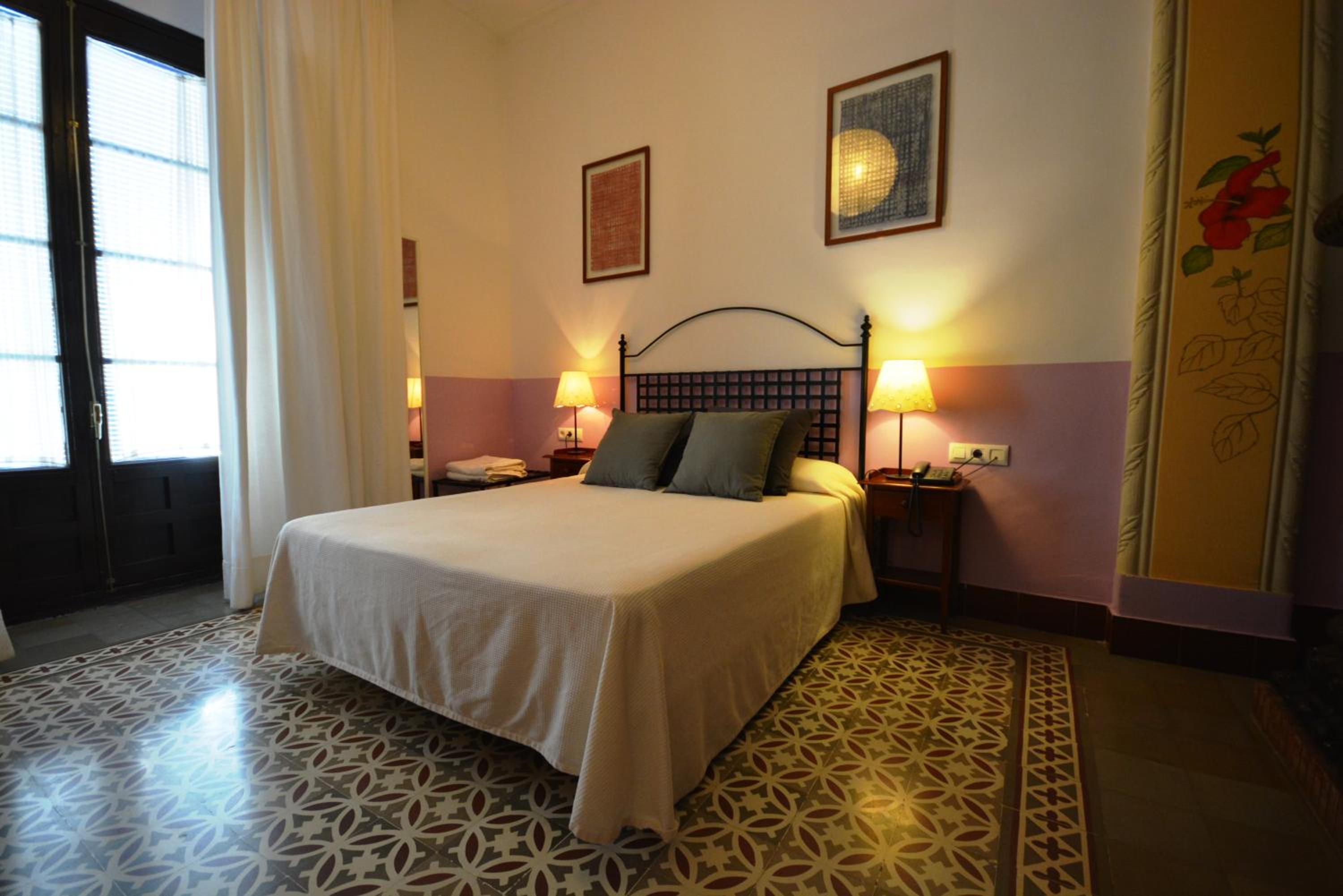 Superior Double or Twin Room - Photo 9
