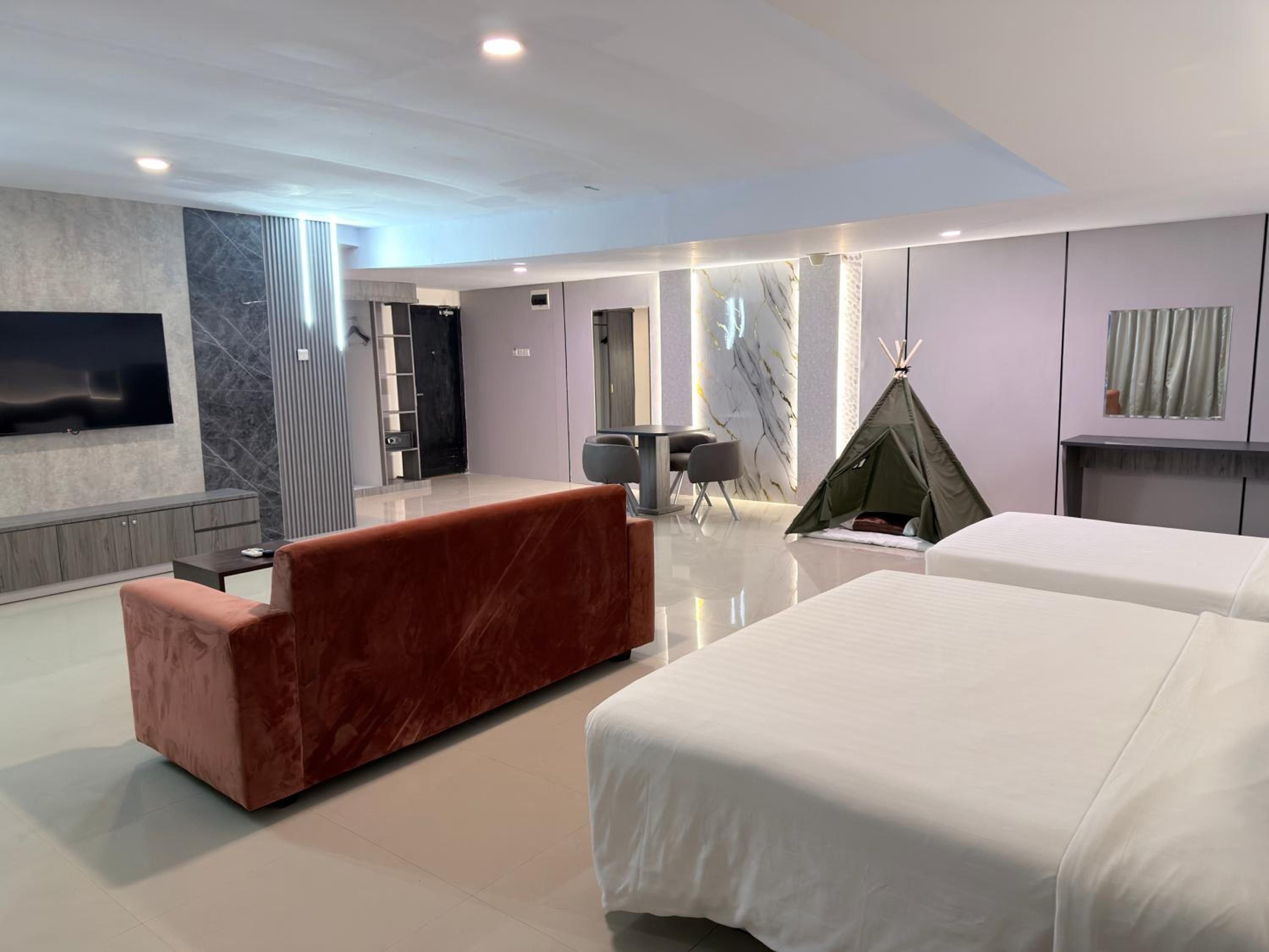 Pavilion Suite