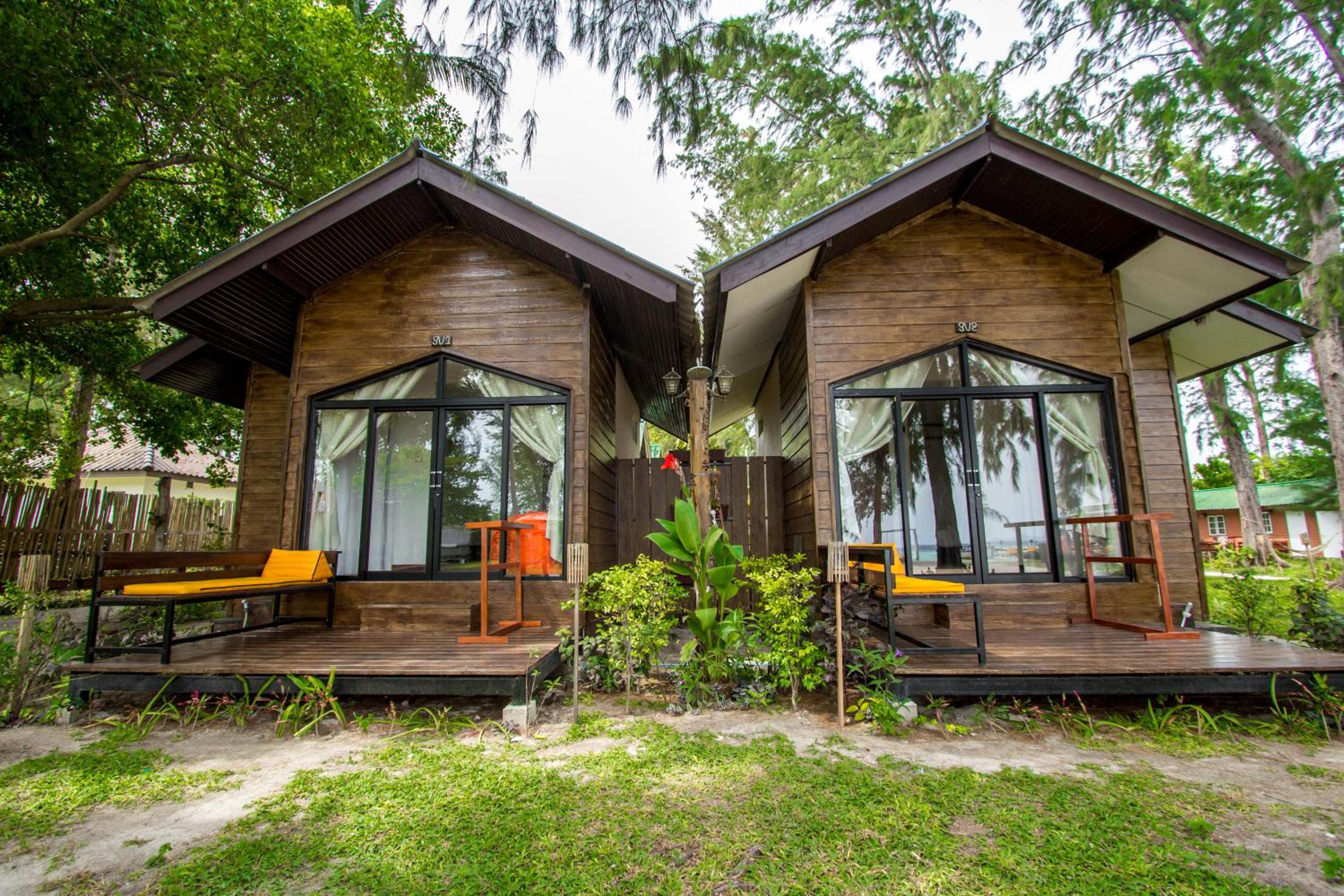 Bungalow with Sea View - Photo 19