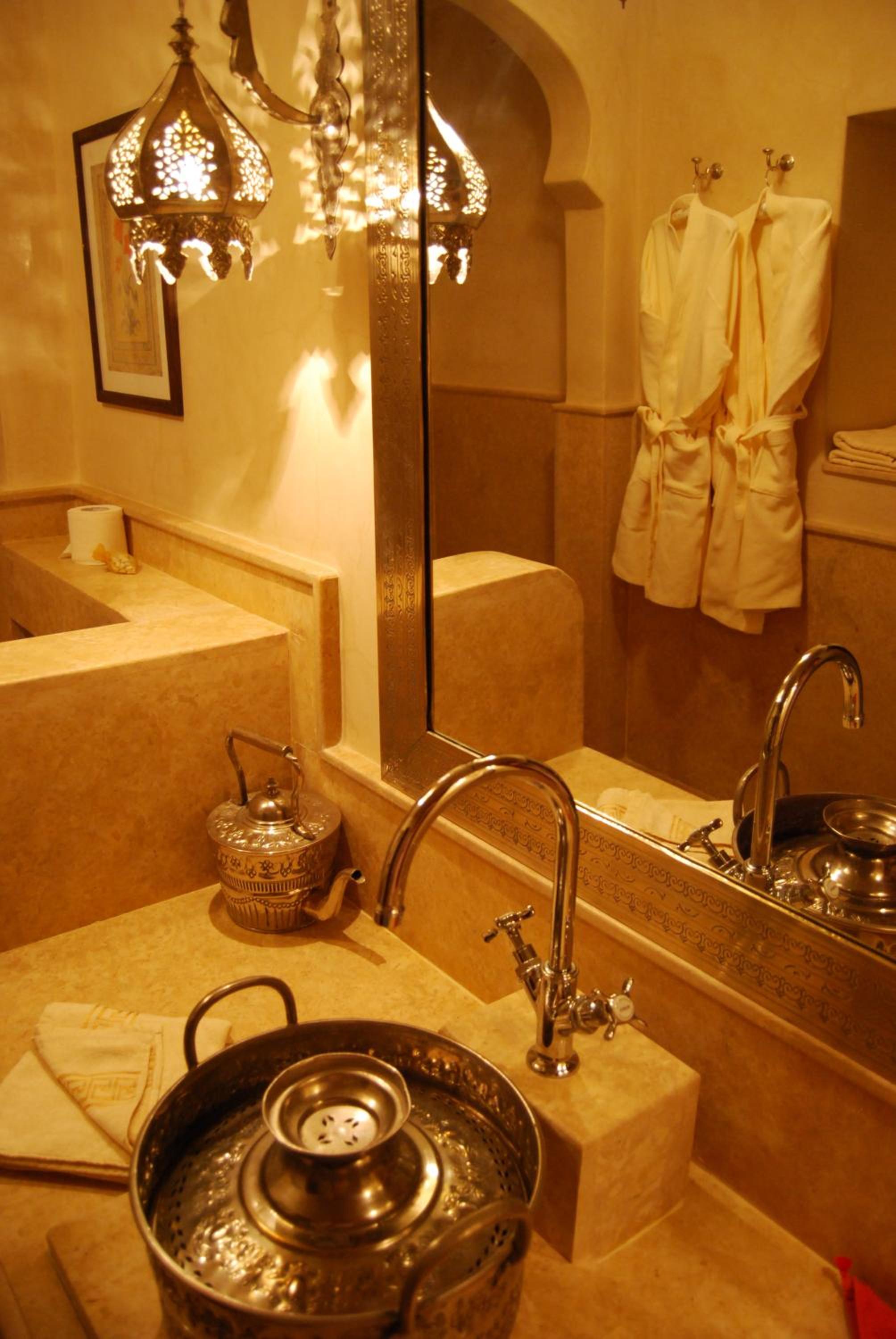 Deluxe Suite - Photo 5