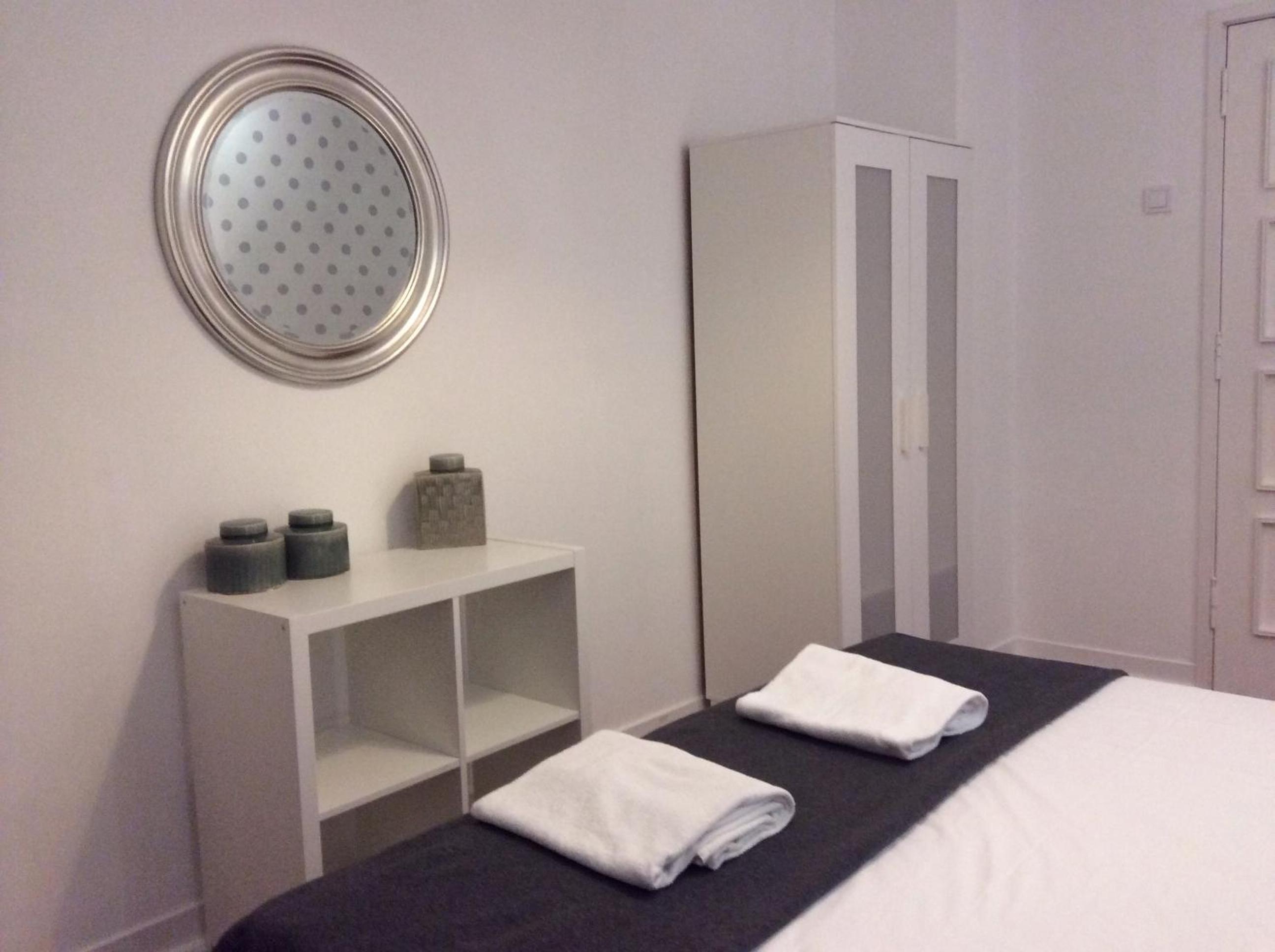 Deluxe Double Room with Balcony photo 3