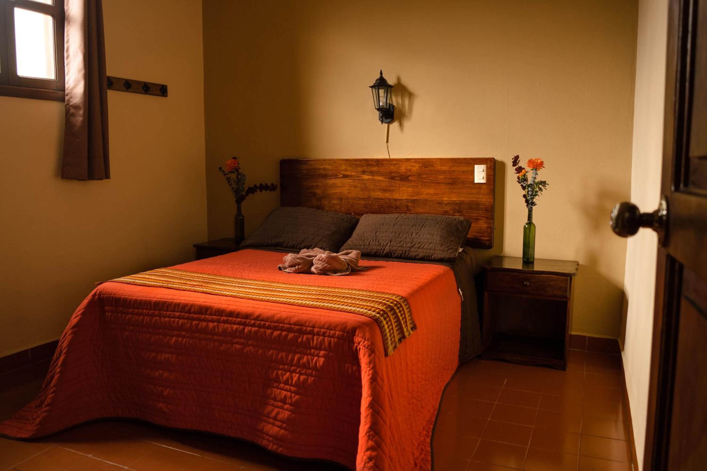 Double Room - Photo 5