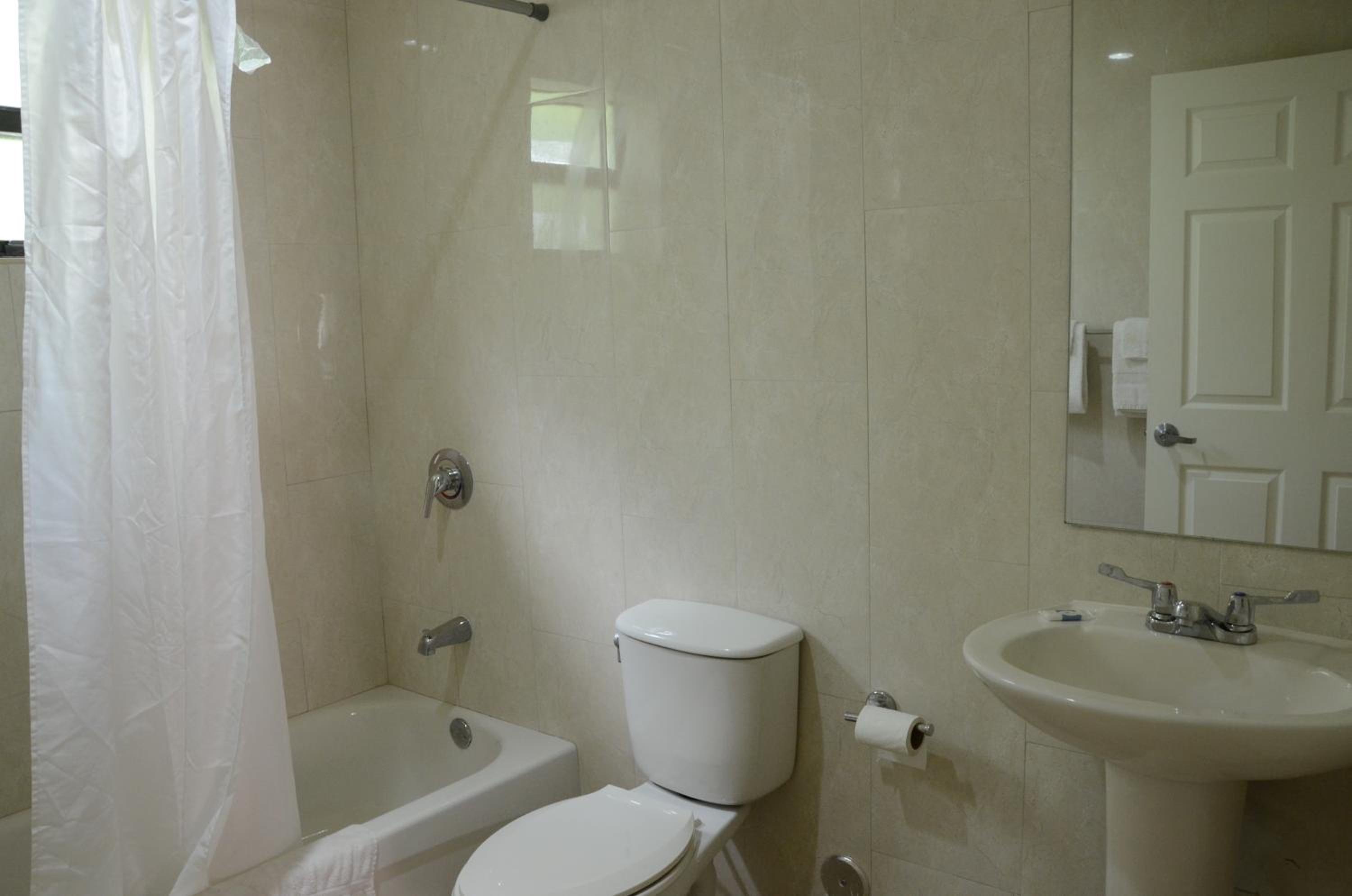 Double Room with Two Double Beds - Non-Smoking photo 3