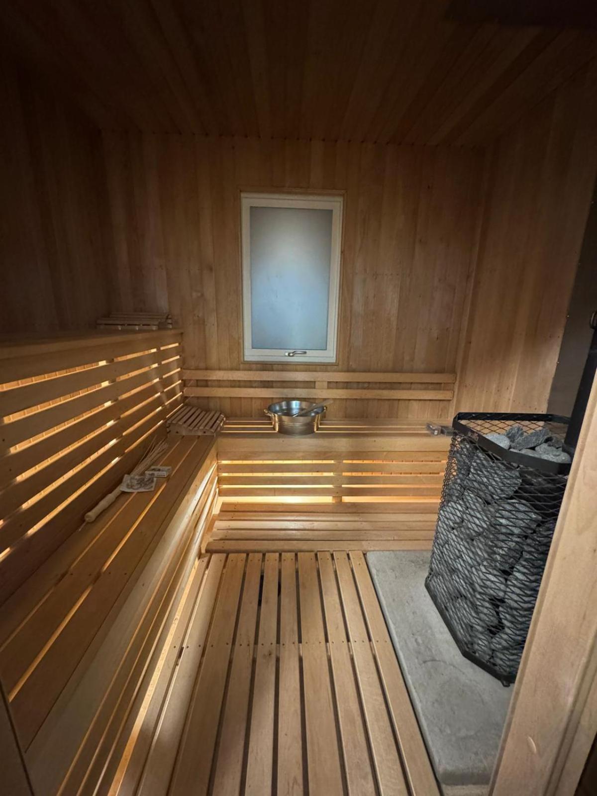One-Bedroom House photo 2